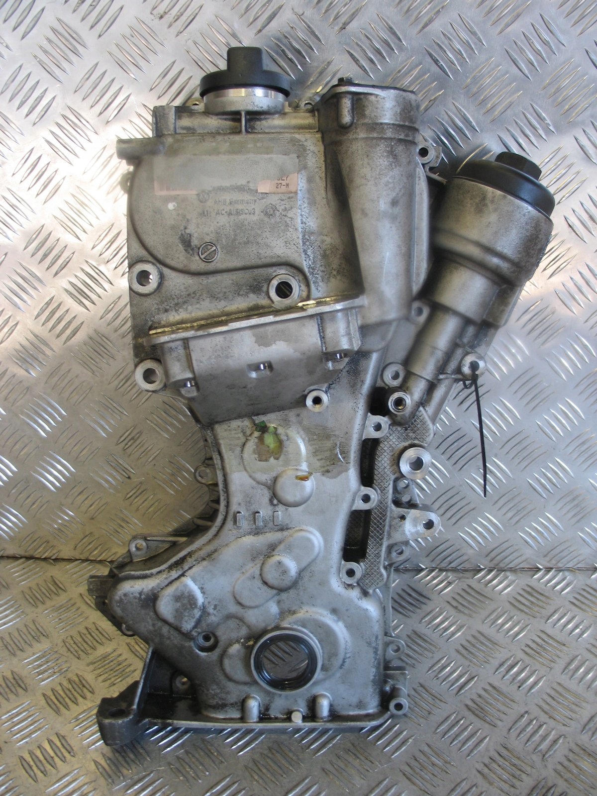 КРЫШКА ГРМ VW AUDI SKODA 1.6 FSI 03C109211BH