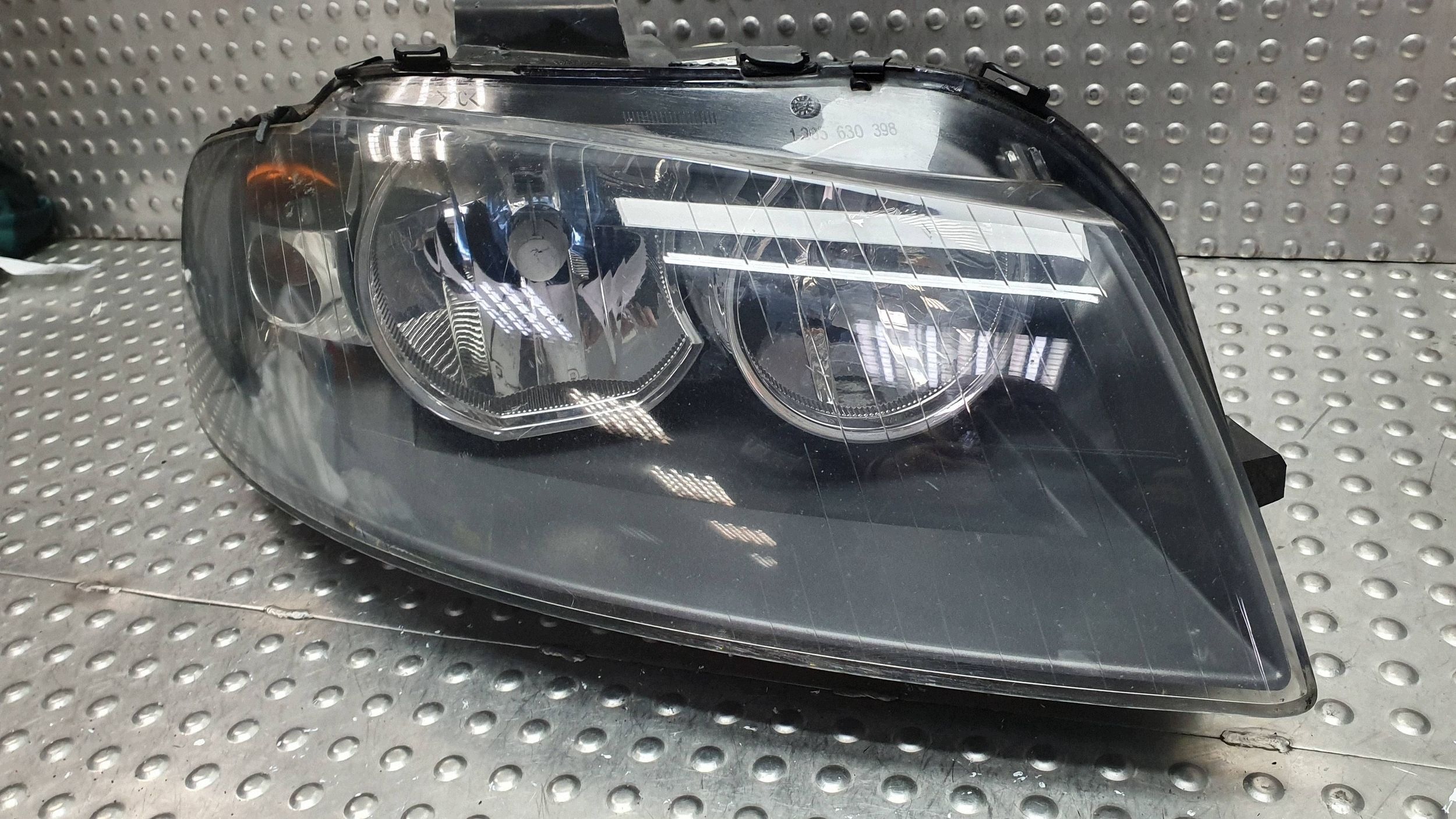 light right front 8P0941004A 0301206202 AUDI A3 8P 03-08