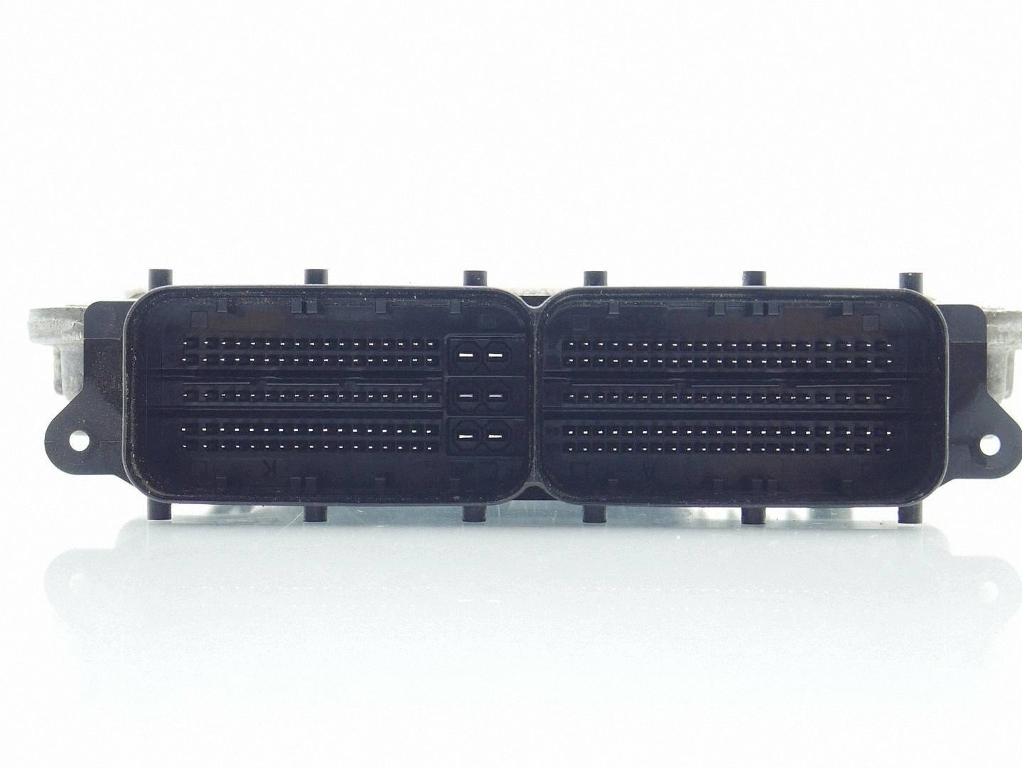 computer control unit of the engine ECU VW PASSAT B8 2.0 TDI 04L907309P 0281031483