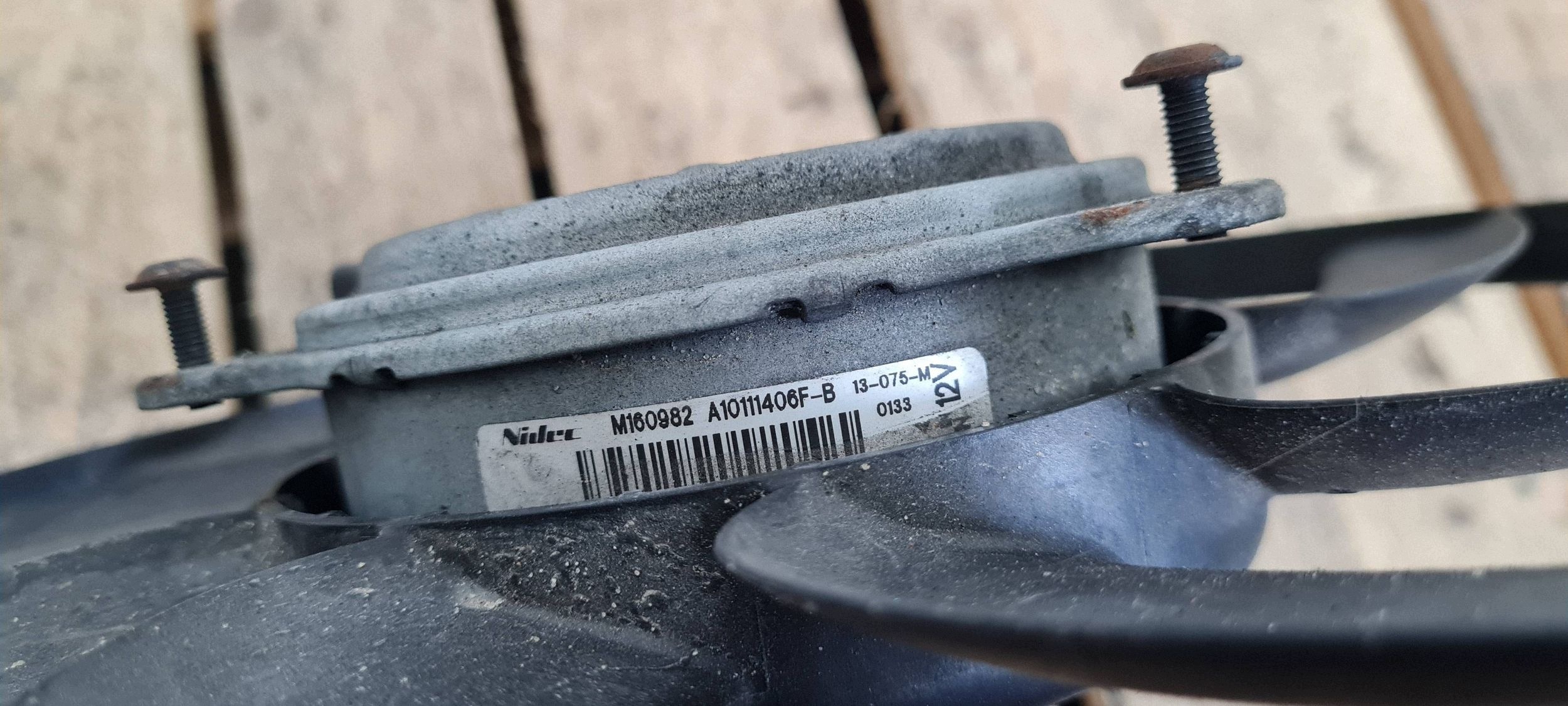 A7 4G radiator fan M160982 small A6 C7 A4 B8 A5 Q5 8R