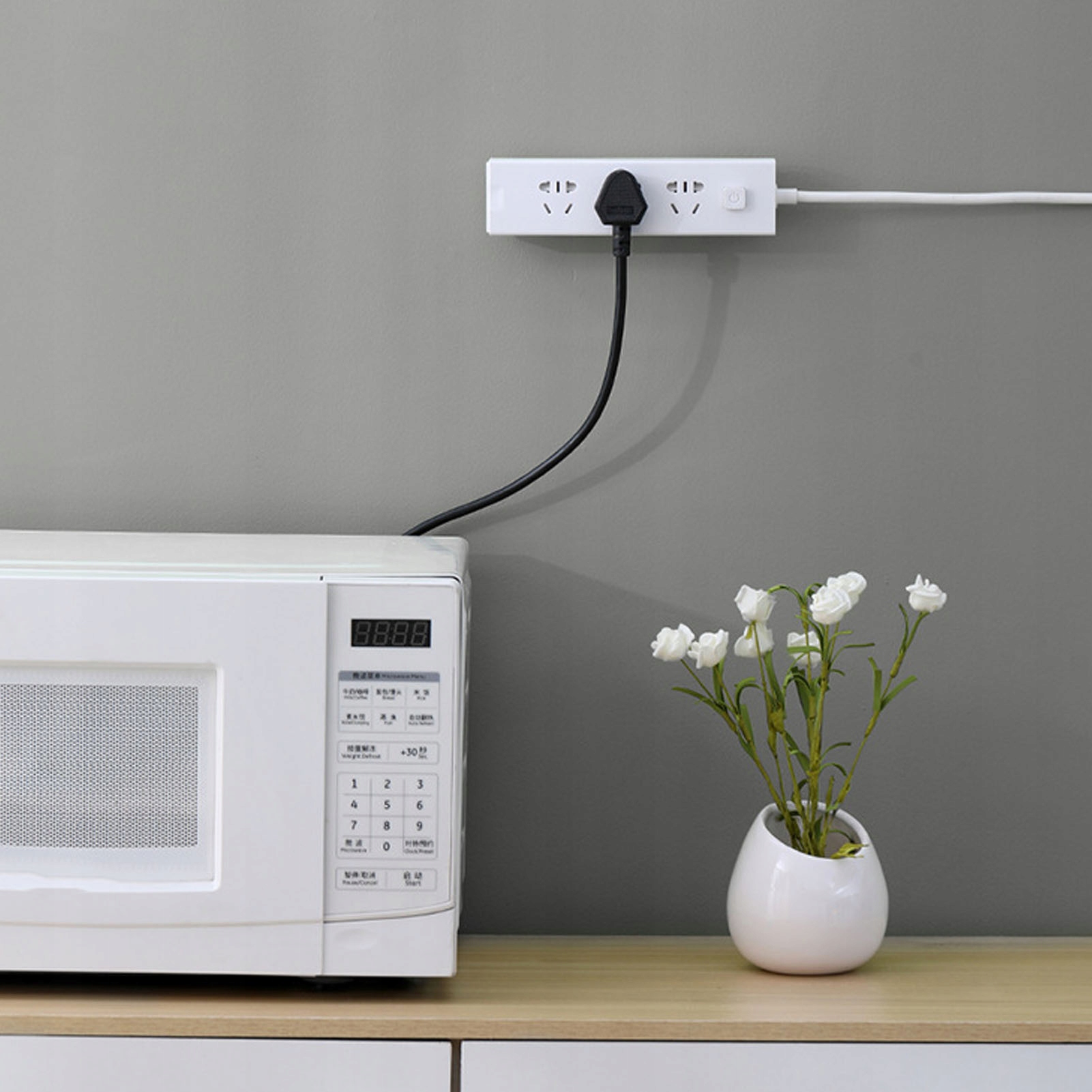 UCHWYT WIESZAK NA LISTWĘ ZASILAJĄCĄ ŚCIANA Marka inna