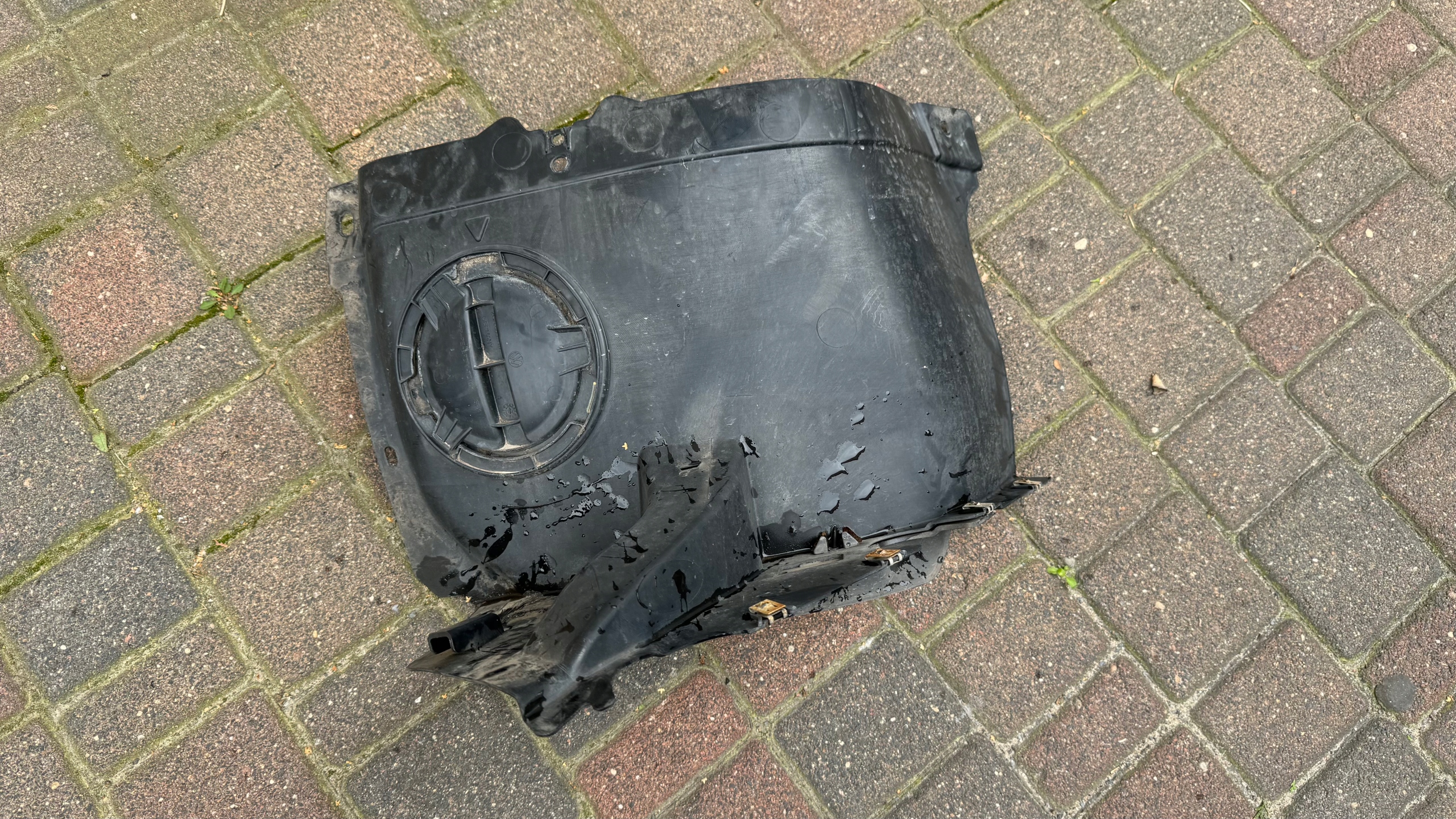 Volkswagen OEg0805912s подкрильник спереди ПРАВ.