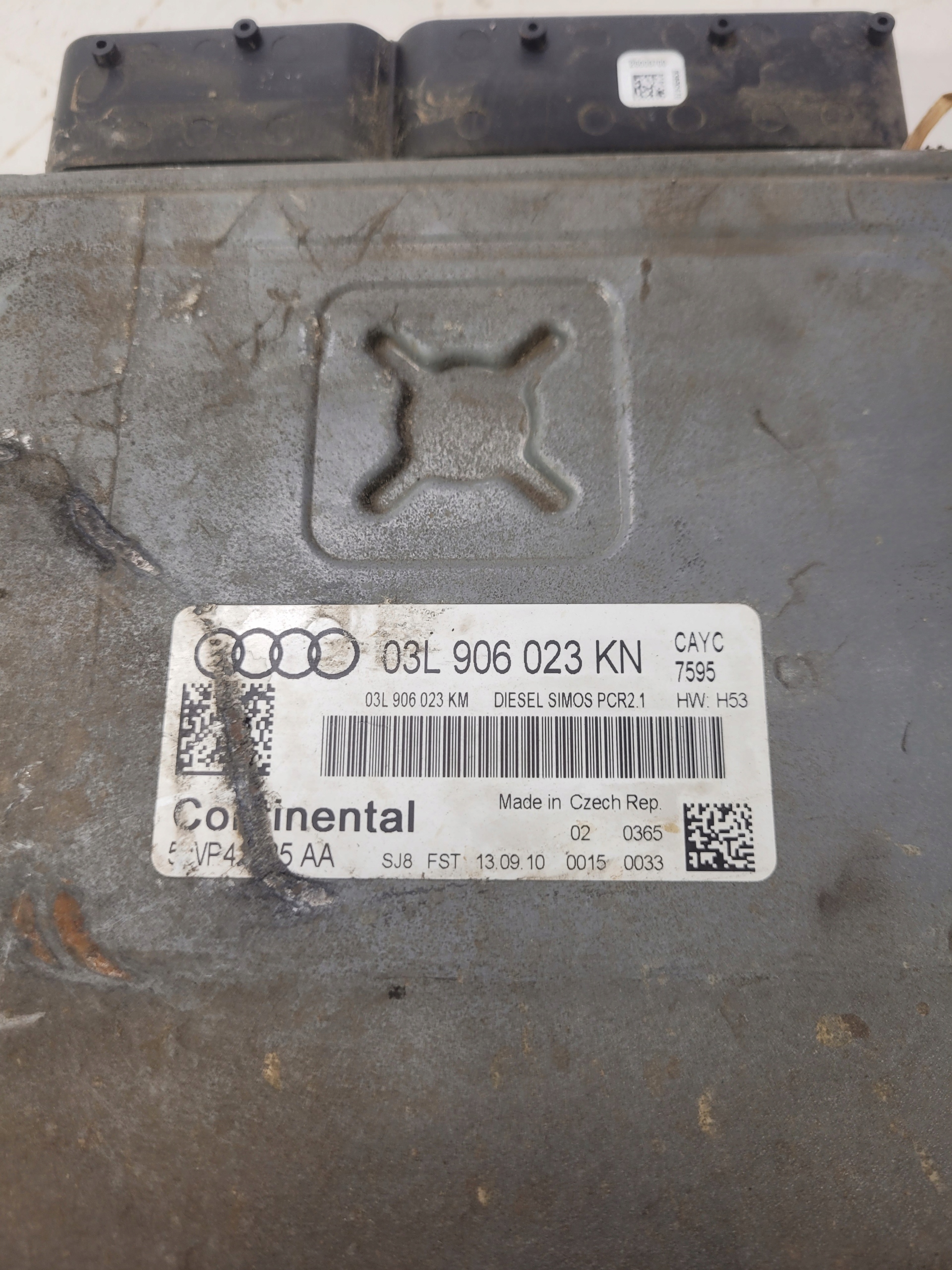 control unit of the engine AUDI VW 1.6 TDI CAYC 03L906023KN