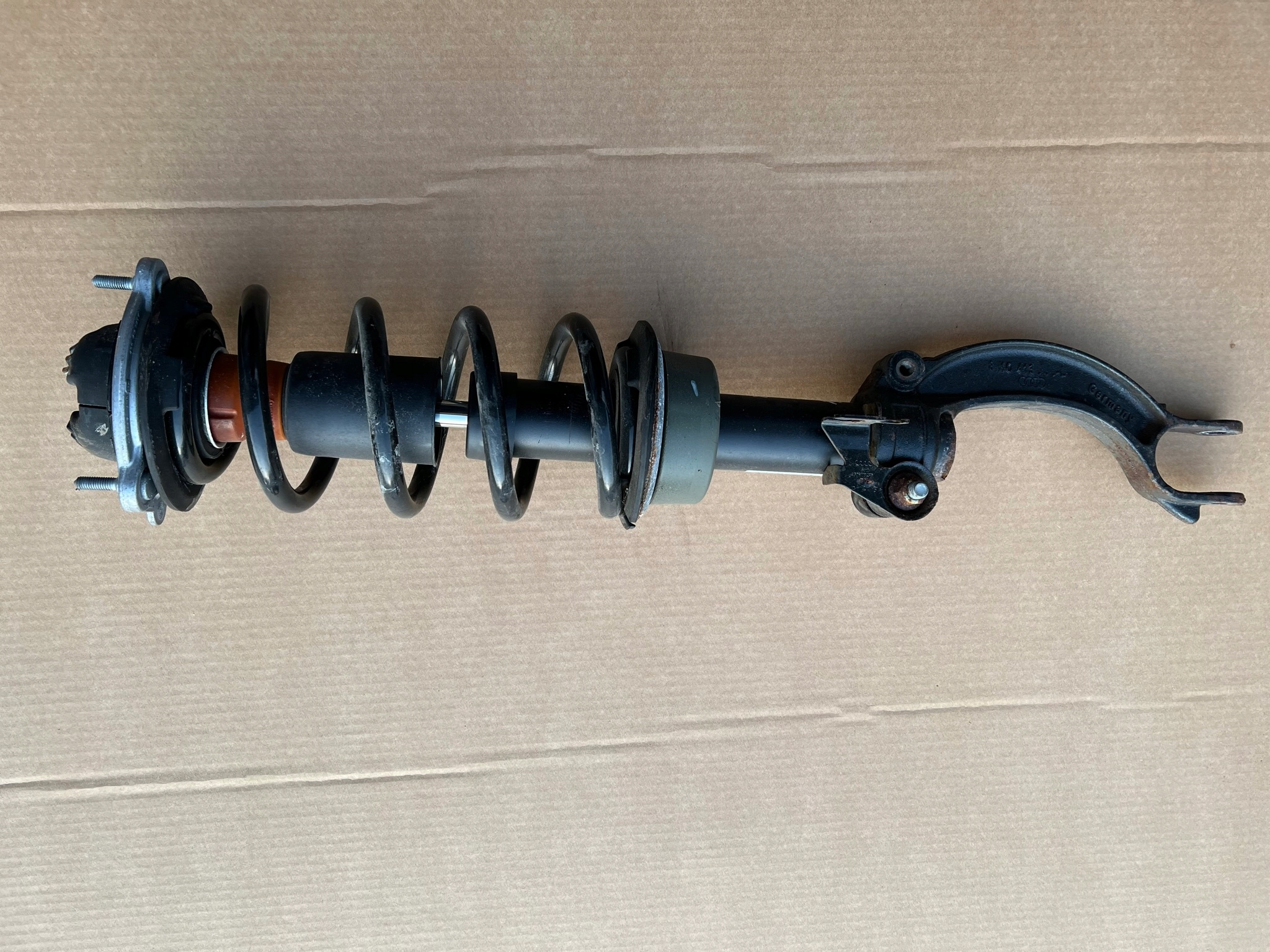 4G8413031J - AUDI A7 A6 C7 передний амортизатор S-LINE TDI TFSI