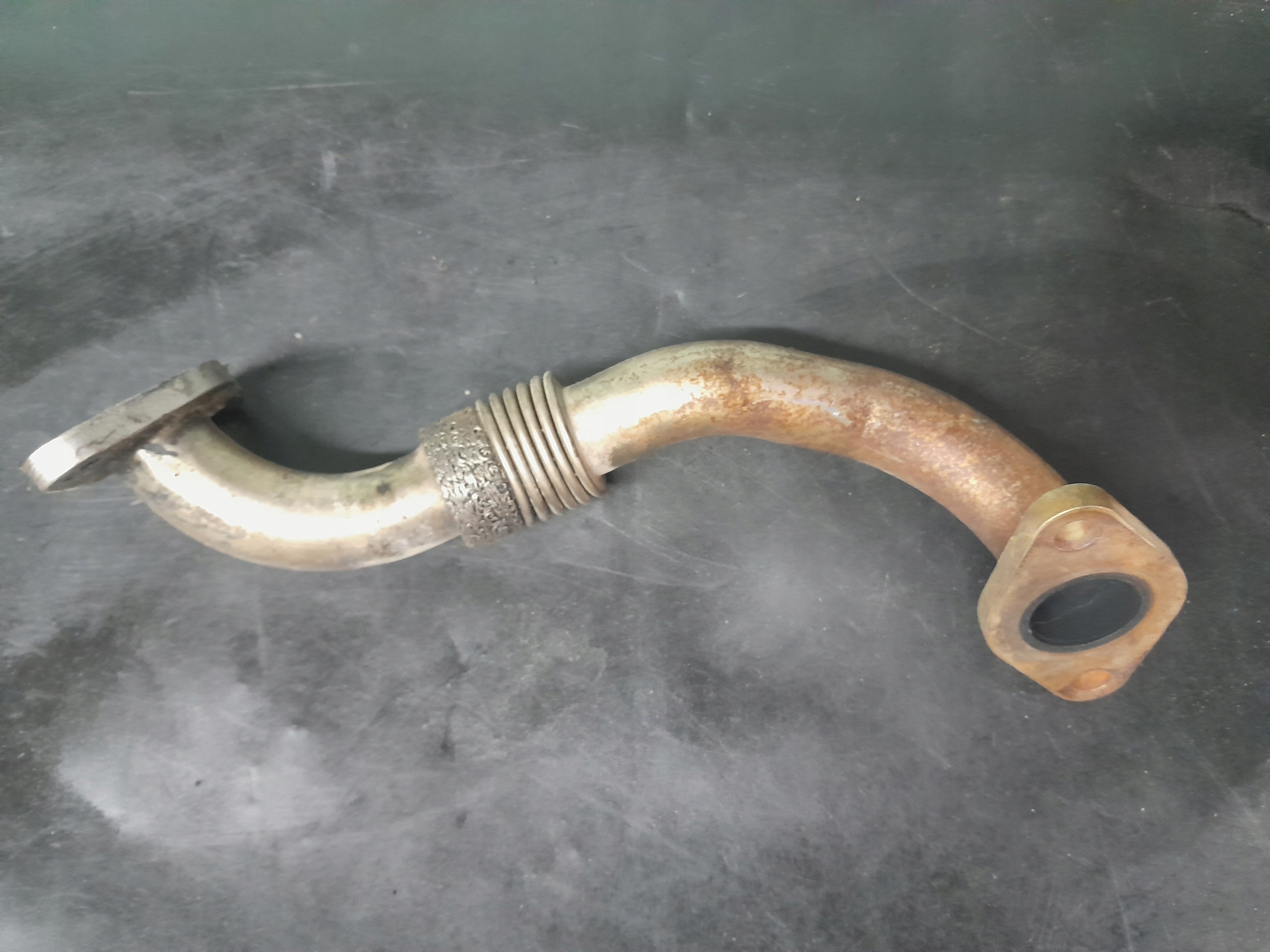 RURA RURKA EGR AUDI BORA 1.9 TDI 038131521J Numer katalogowy części 038131521J