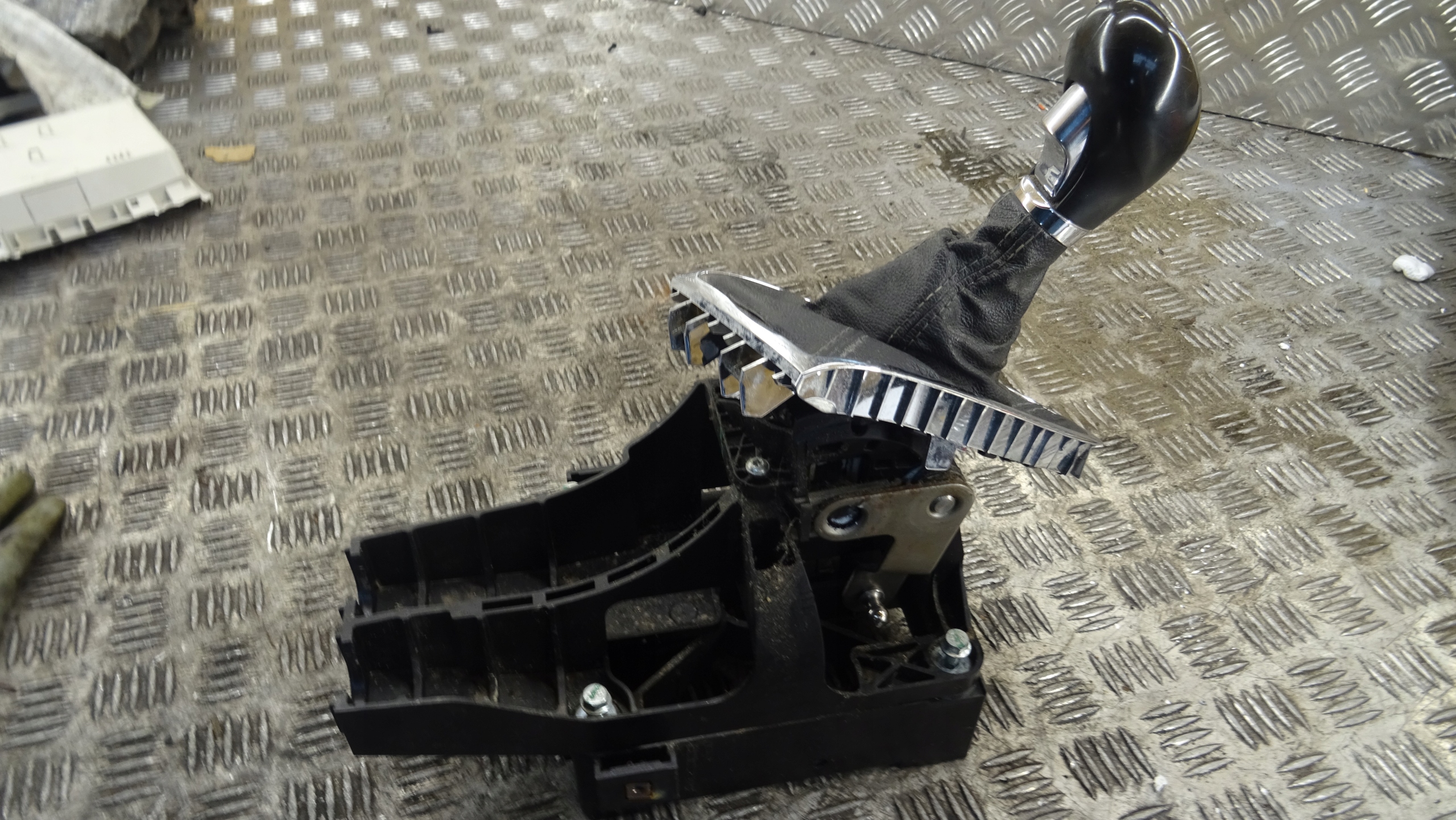 OPEL ASTRA J páčka změny převodů 8126201000