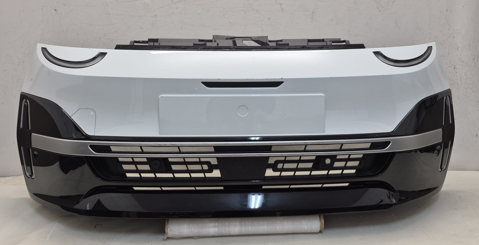 NISSAN MICRA K15 E-TECH VI 25- bumper front front PDC 8037040