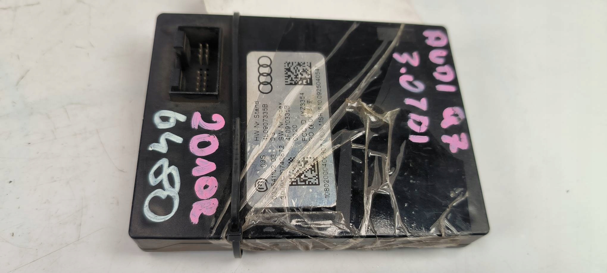 modul KEYLESS 4L0907335B AUDI Q7