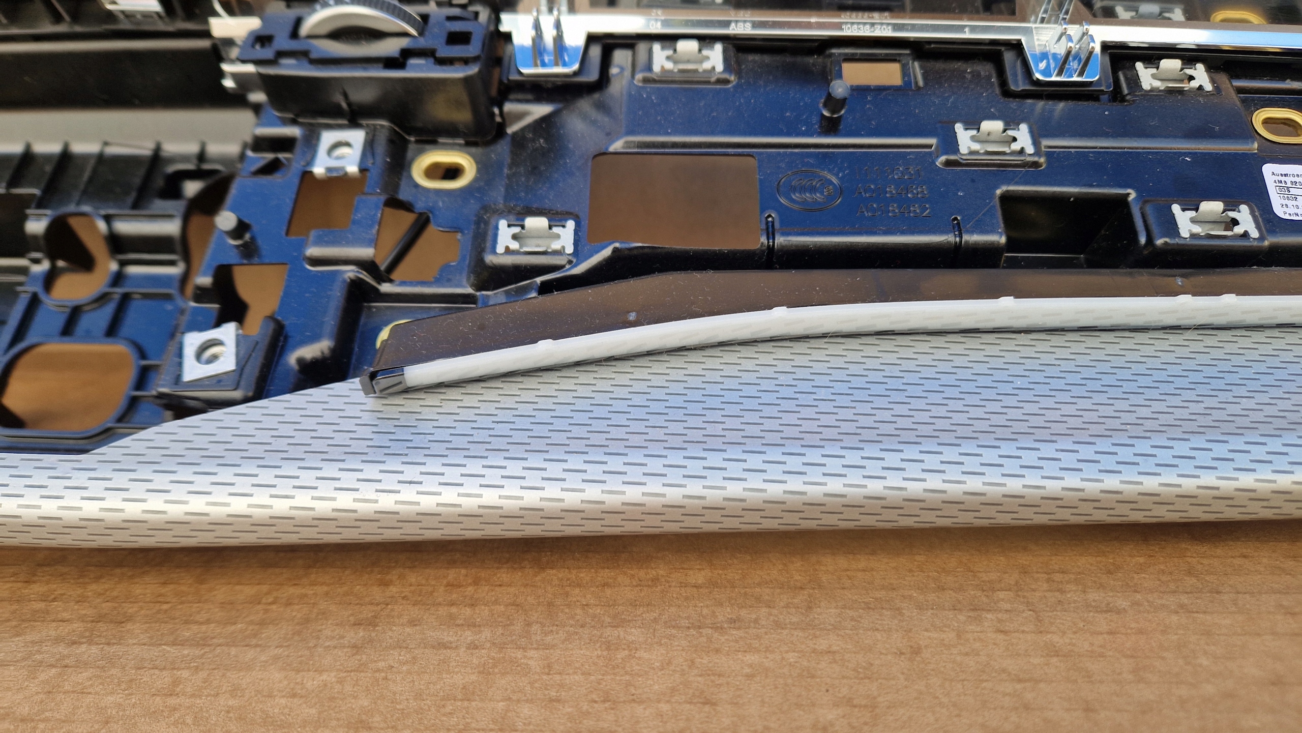 DEKOR consolle LED 4M8820902F AUDI Q7 Q8 IDEAL Originale