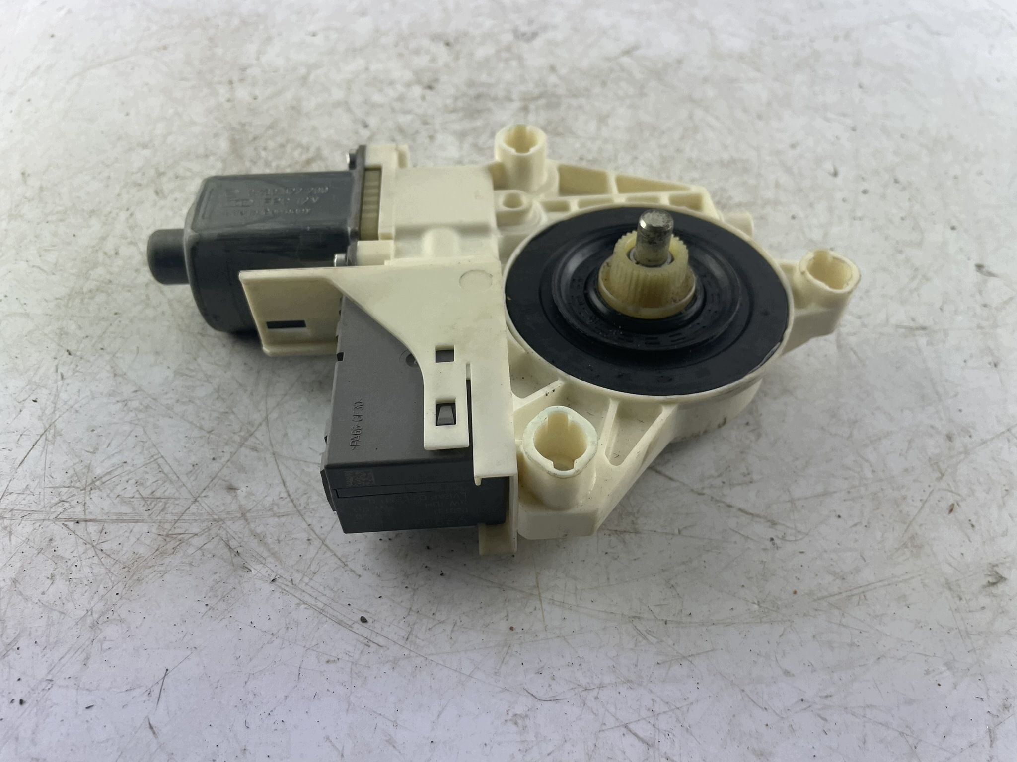 engine lifting windows 0 130 822 200 Peugeot 407 right rear part