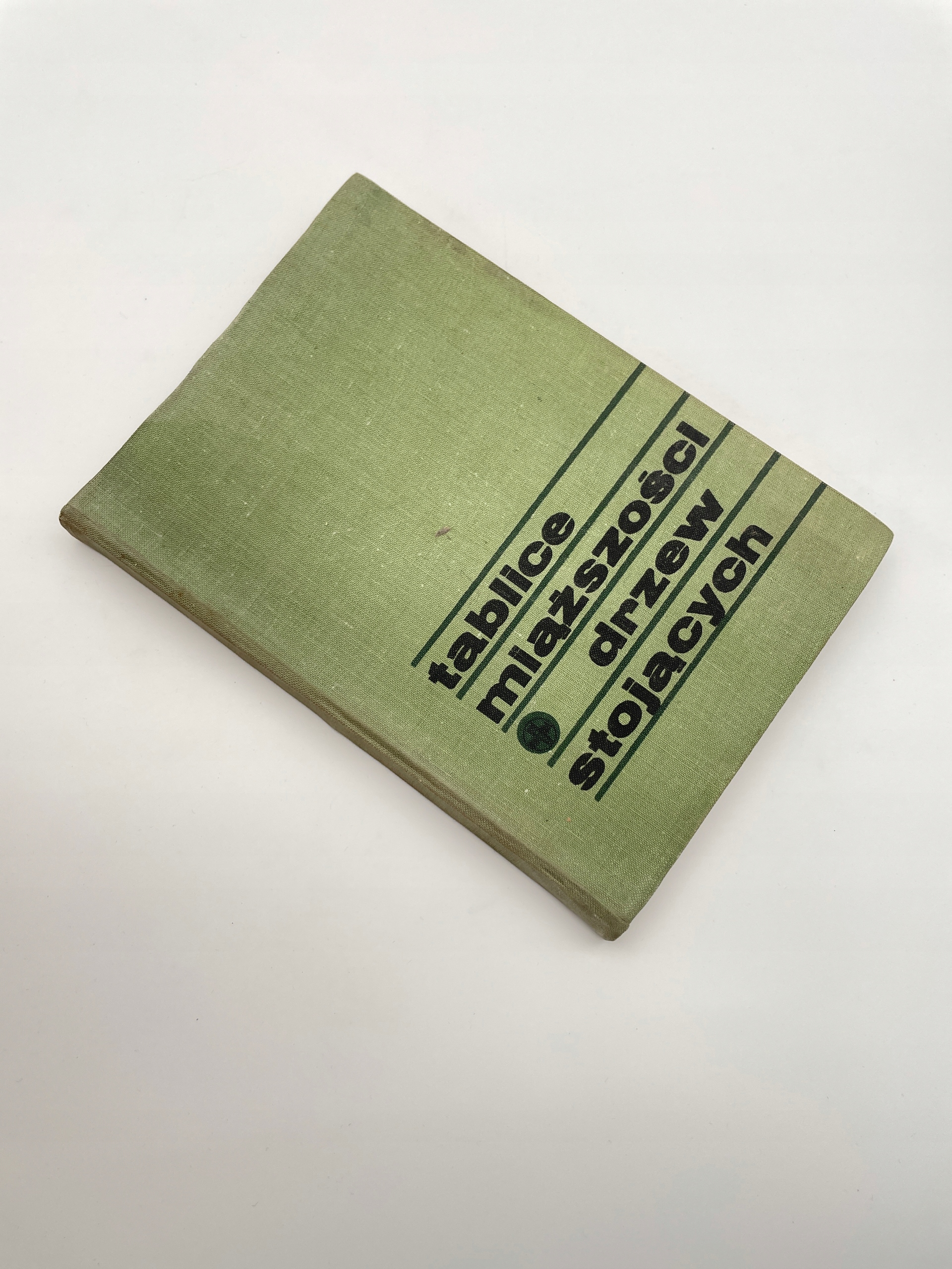 Tablice miąższąści drzew stojących