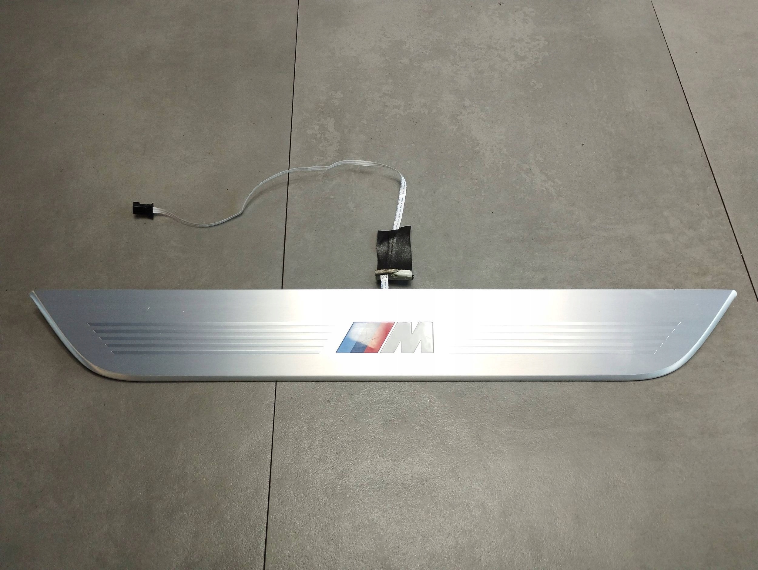 BMW 7 G11 moulding threshold 8061028