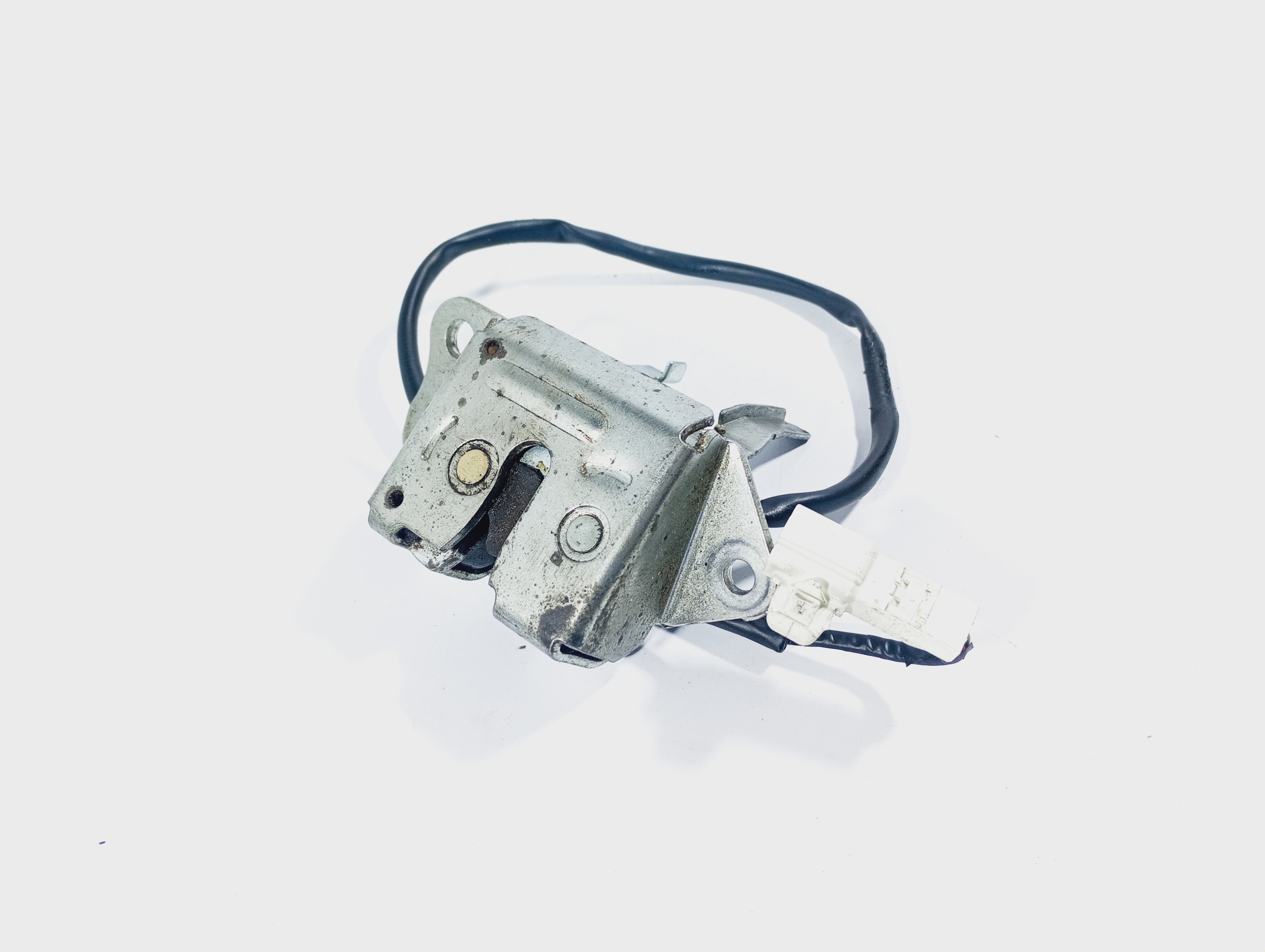 lock bonnet boot rear rear part Toyota Yaris and 1 99-05