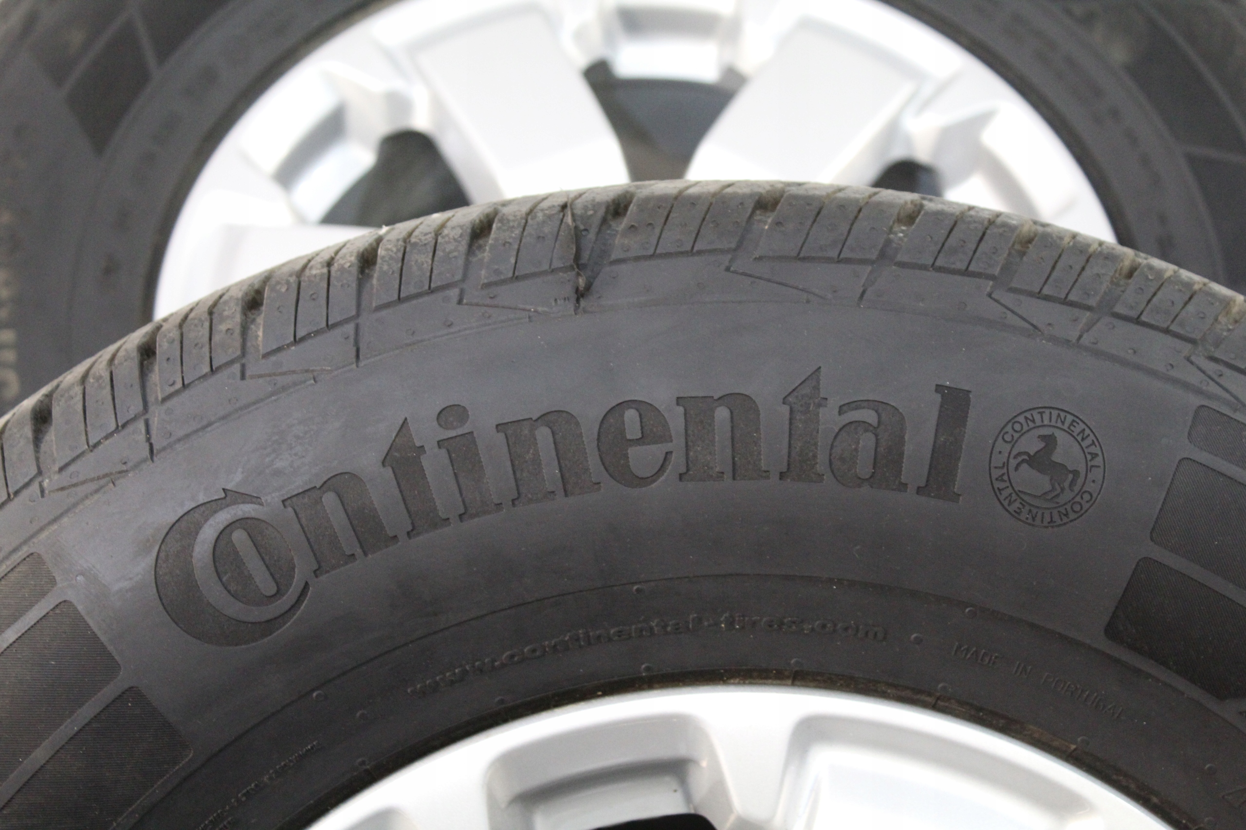 wheels tyres discs ALUFEGLI 255/70 R16 RENAULT ALASKAN