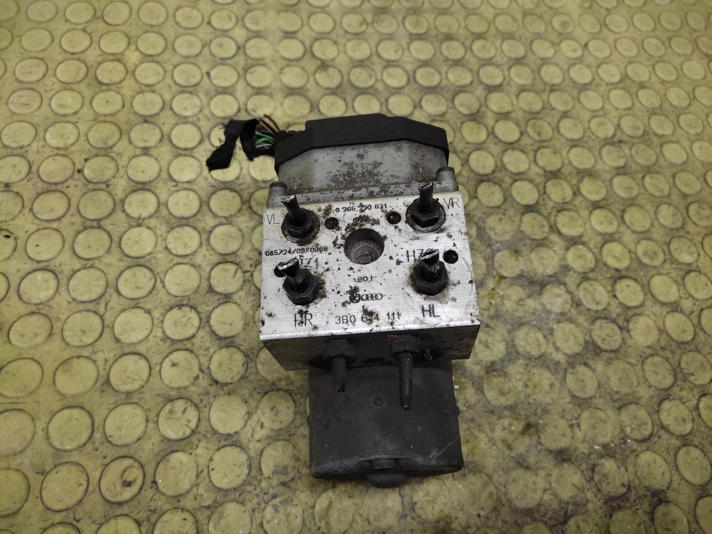 AUDI A4 B5 pumpa ABS 0265220621