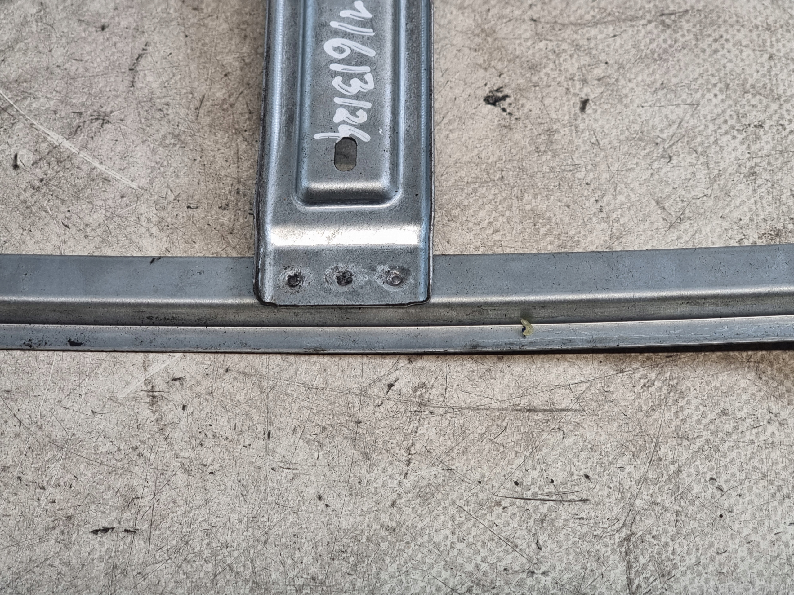 window regulator right rear part OE 13100421 OPEL ASTRA H III HB 5D