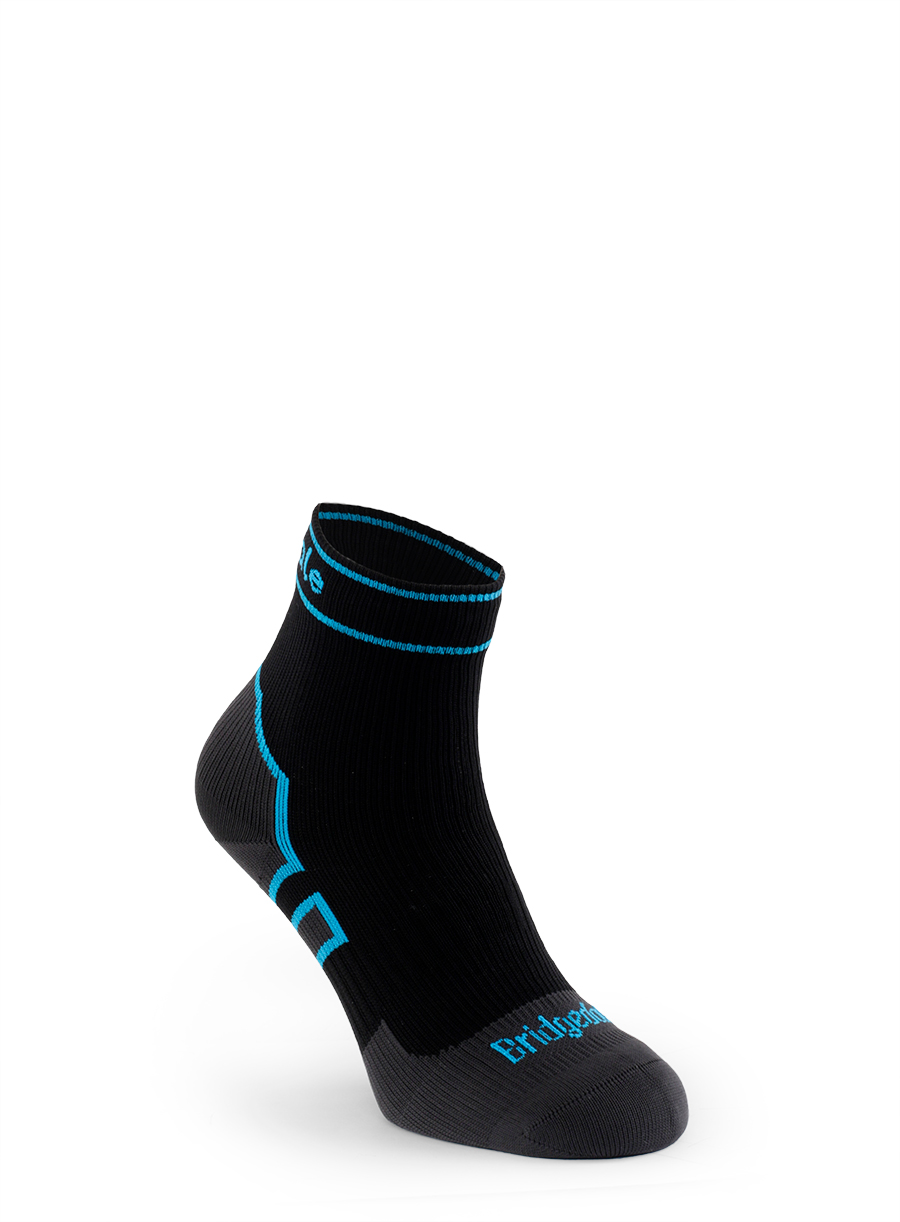 Vodotěsné ponožky Bridgedale StormSock Mid Ankle černá/modrá 40-43