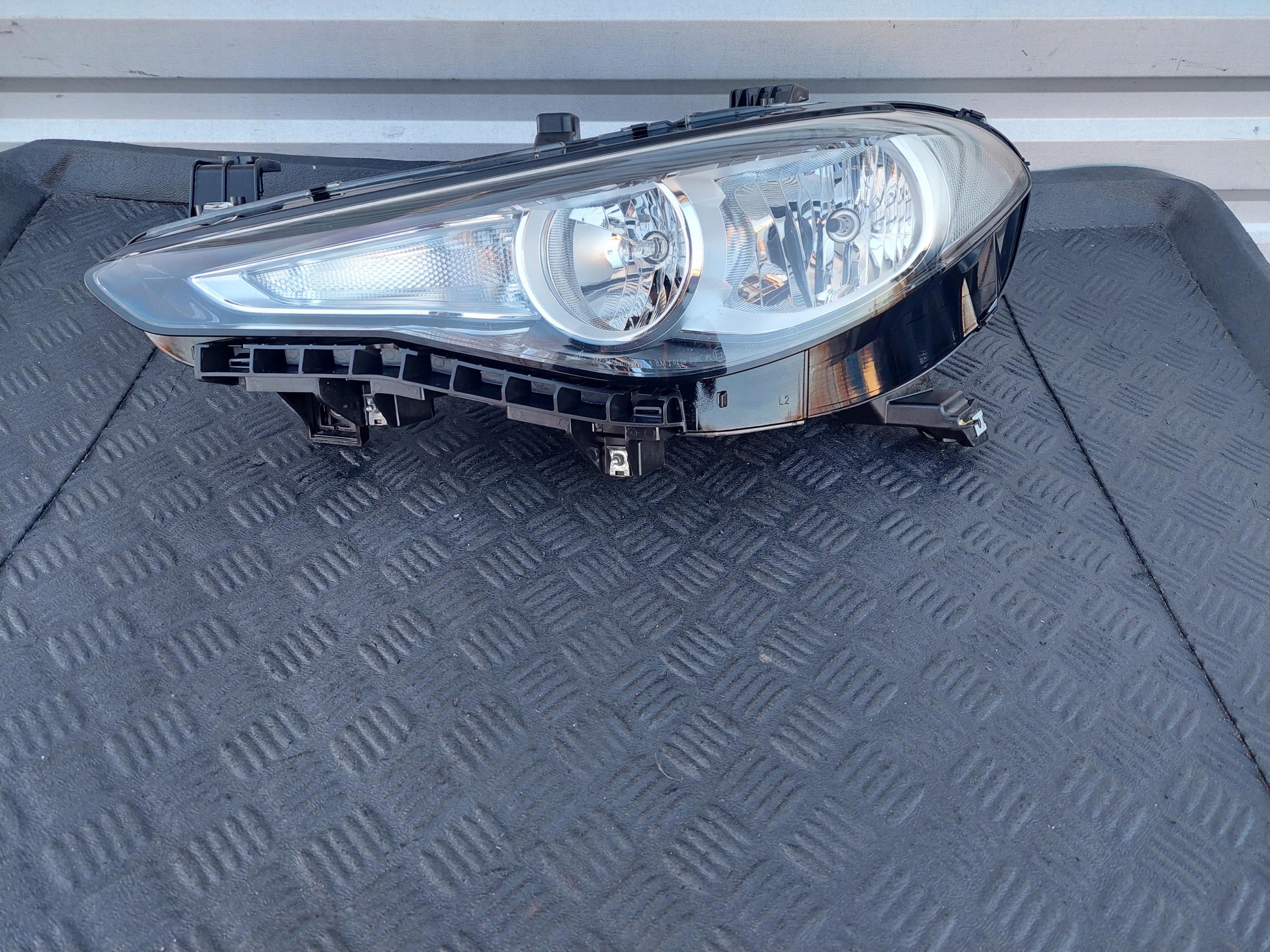 light front left front left 50547585 ALFA ROMEO GIULIA