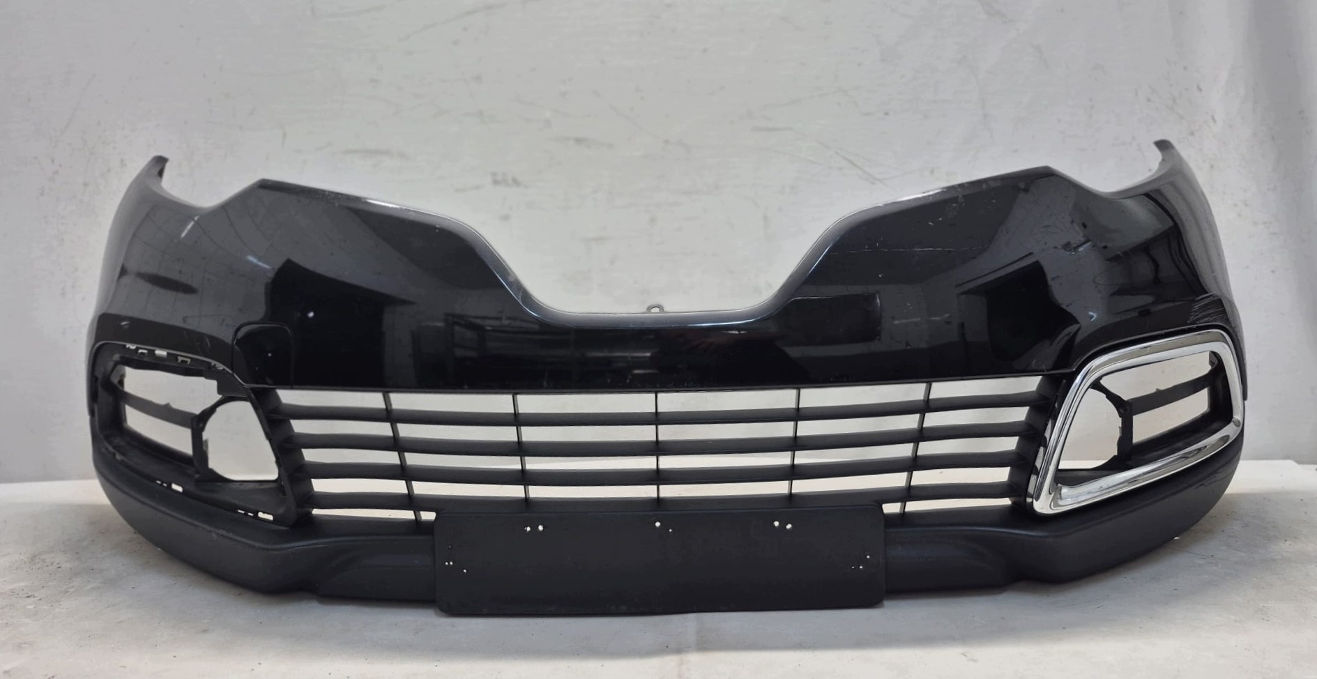 RENAULT CAPTUR and 13- bumper front front 620842933R