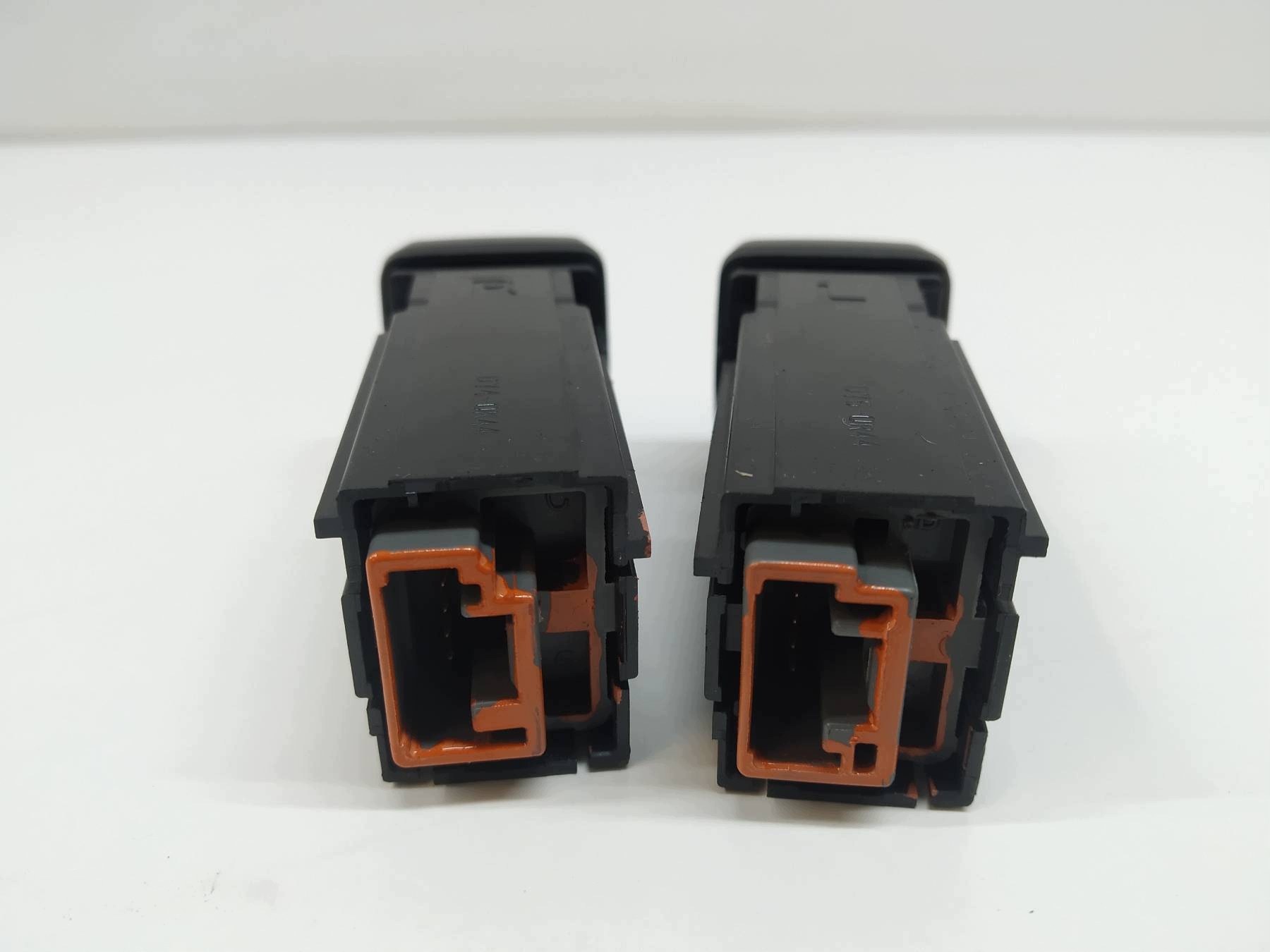 switch seat heating KPL 195020 Toyota Corolla XII (2018-) E21