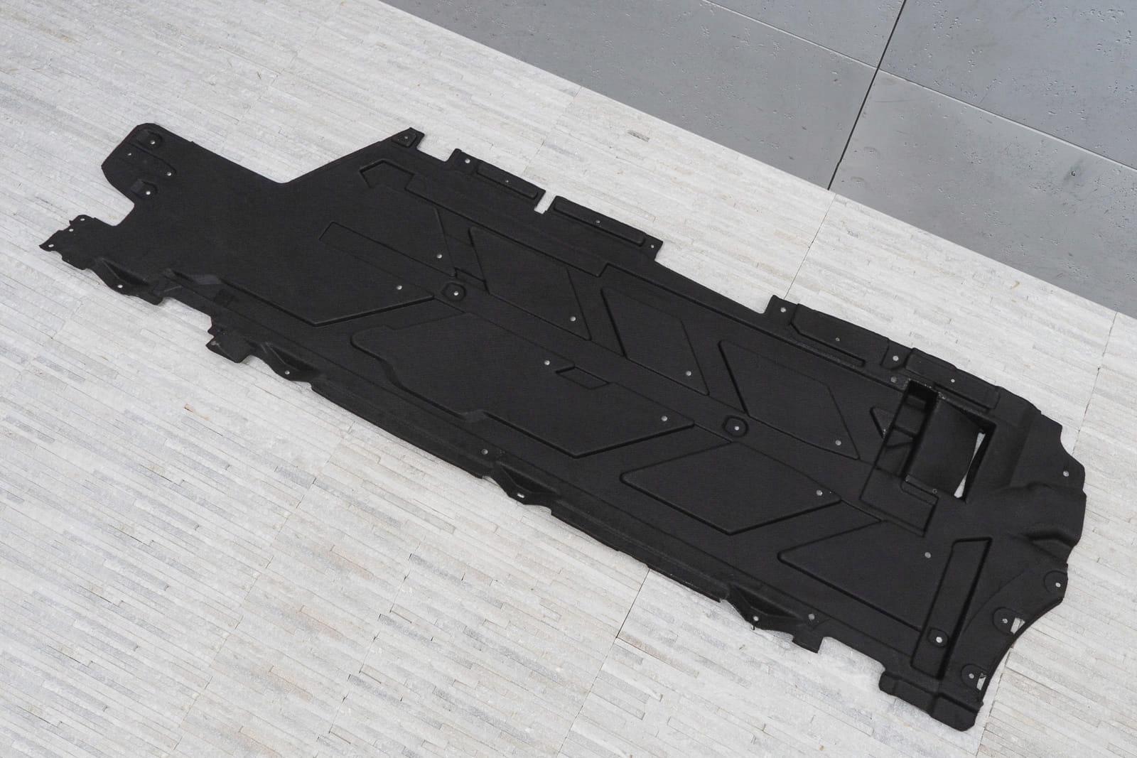 OSŁONA PODWOZIA LEWA MERCEDES CLA C118 W118 19- Typ samochodu Samochody osobowe