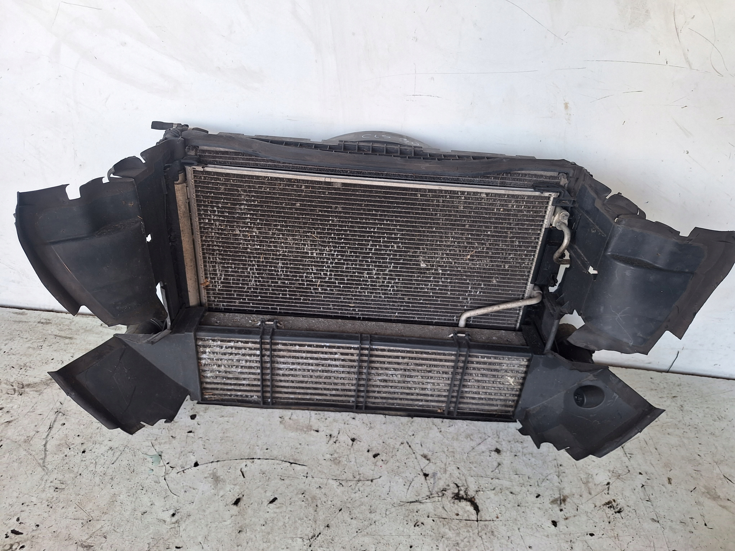 MERCEDES CLS W218 10-18 support panel for radiators 2.2 CDI AUTOMAT