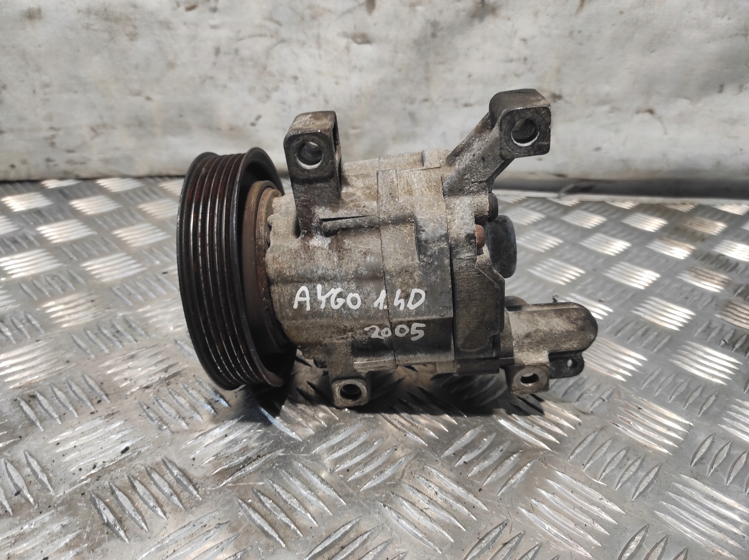 compressor compressor; KLMATYZACJI TOYOTA AYGO and 88310-0H020-C