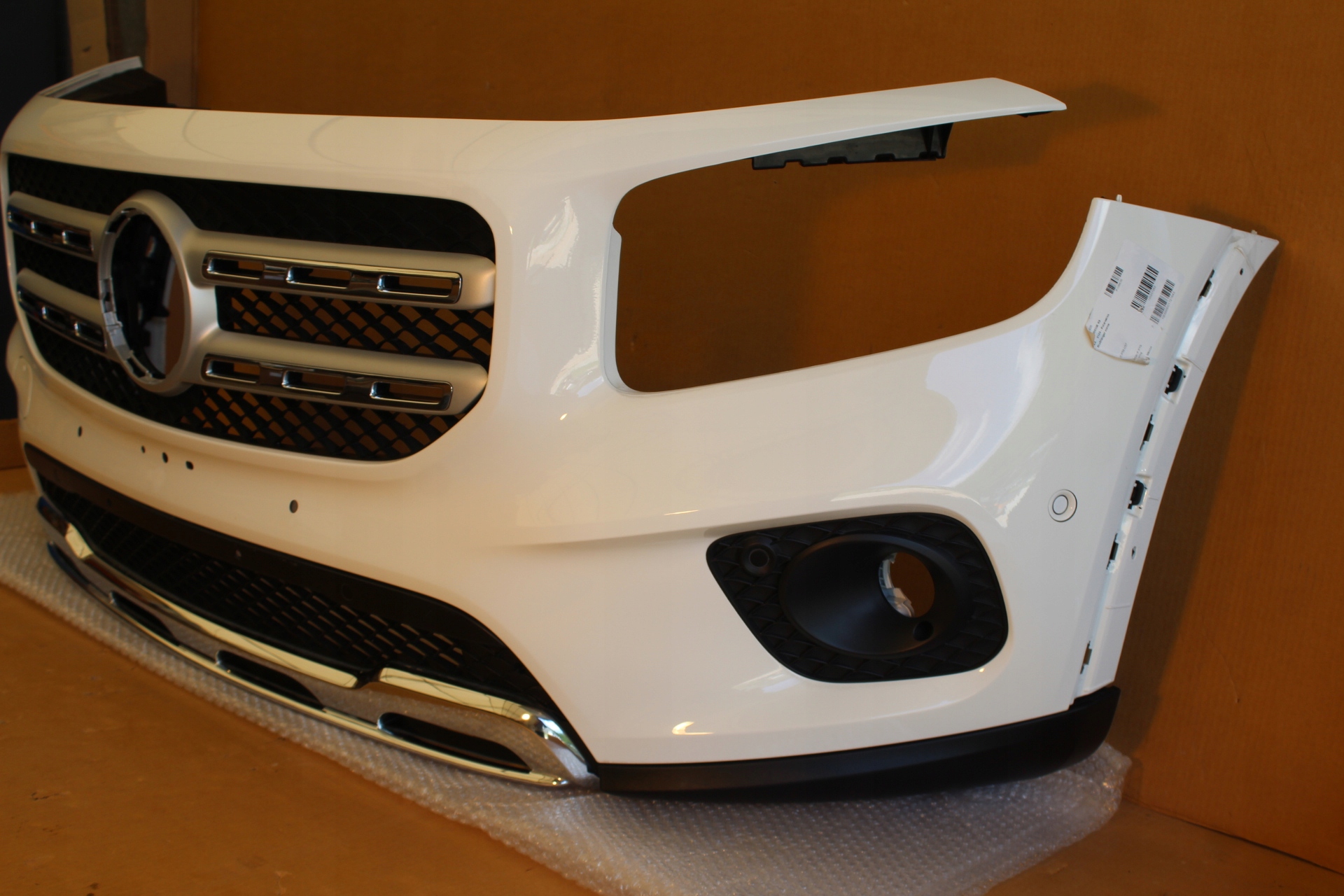 Zderzak przód przedni Mercedes GLB 247 KOLOR 149 Producent części Mercedes-Benz OE