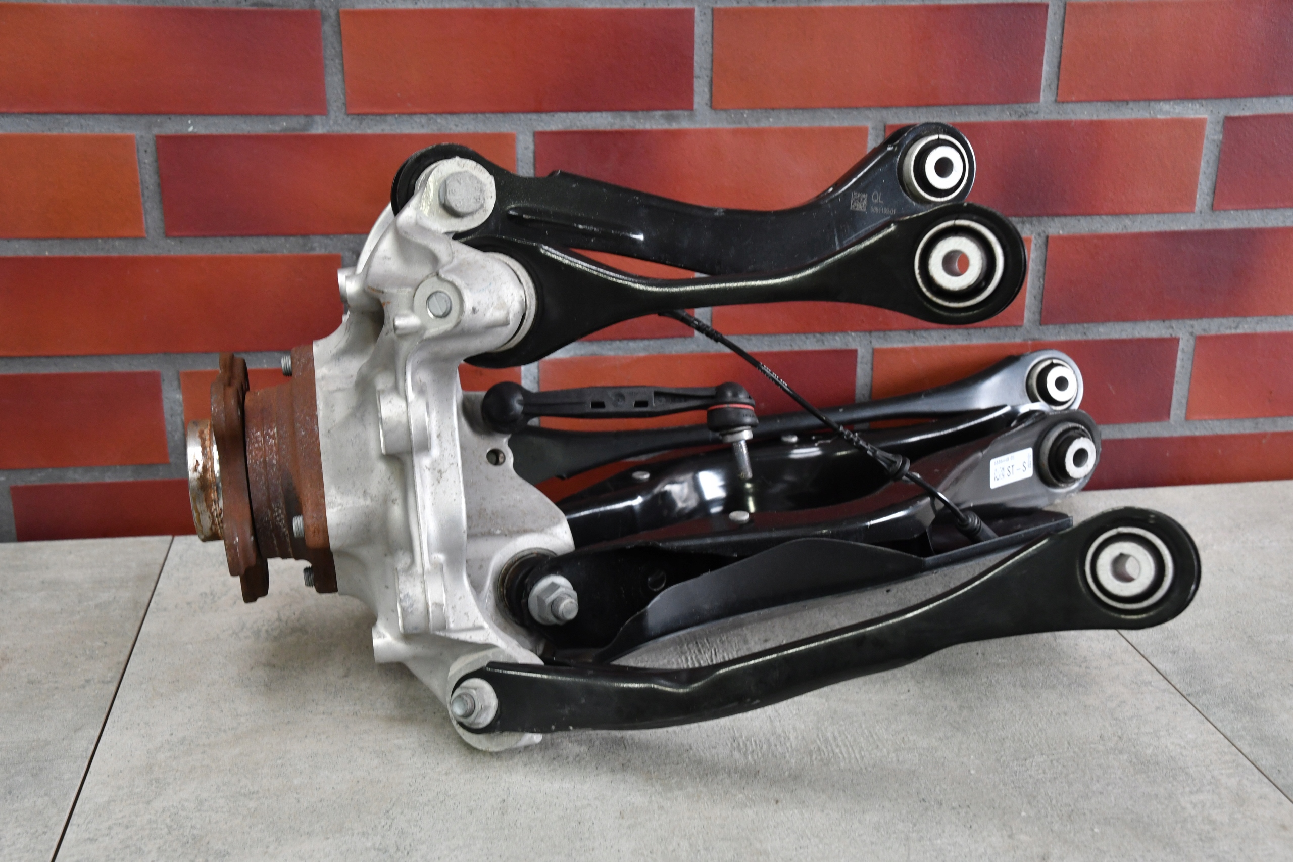 swing right arm rear part BMW 4 G26 m-packet