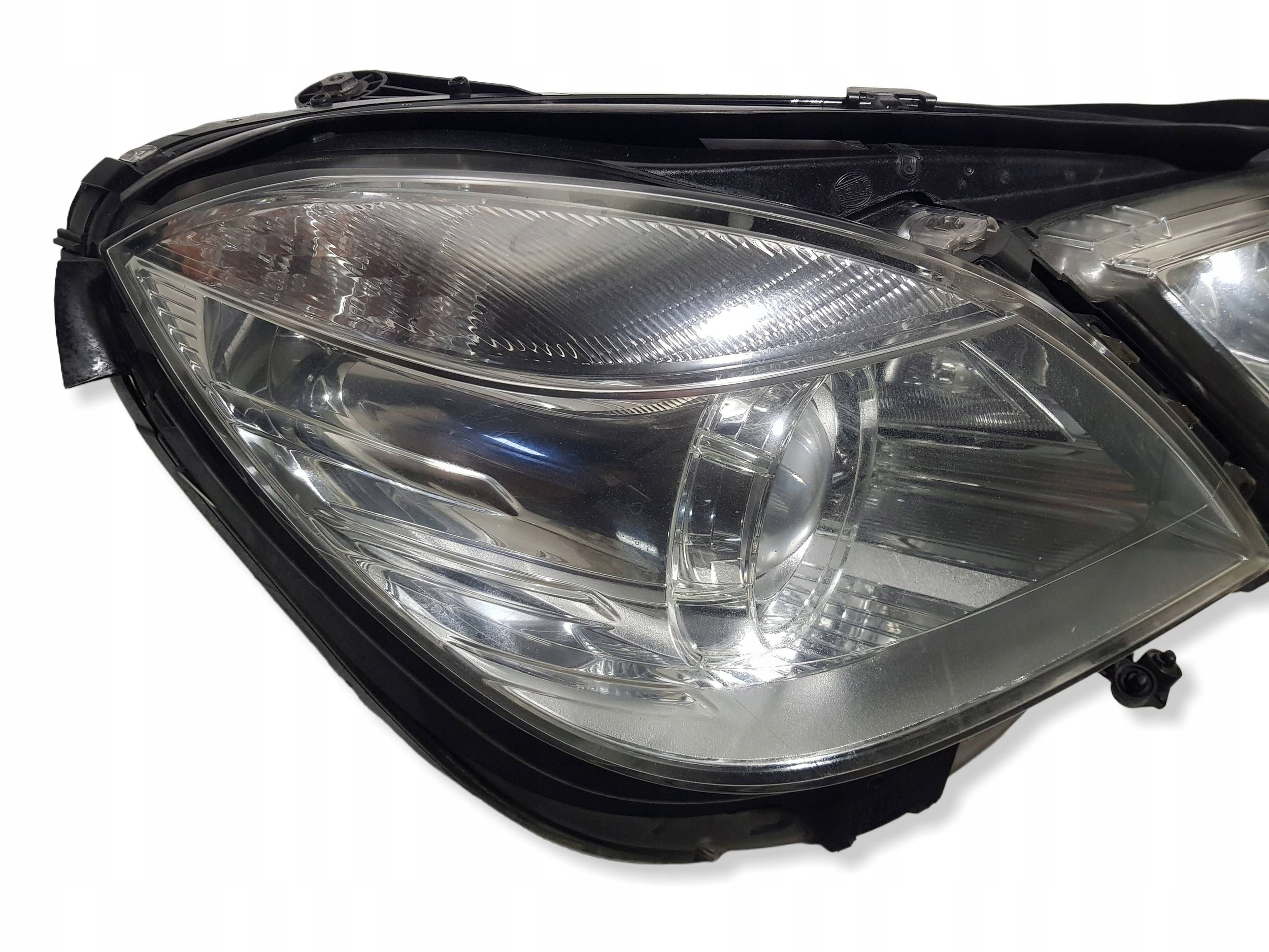 light right BI-XENON front Mercedes E W212 XENON