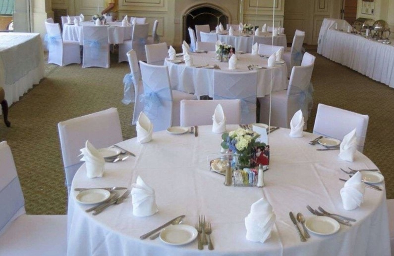 POKROWIEC NA KRZESŁO KOMUNIJNE BIAŁY NA KOMUNIE CHRZEST ŚLUB WESELE 1SZT EAN (GTIN) 5901157426888