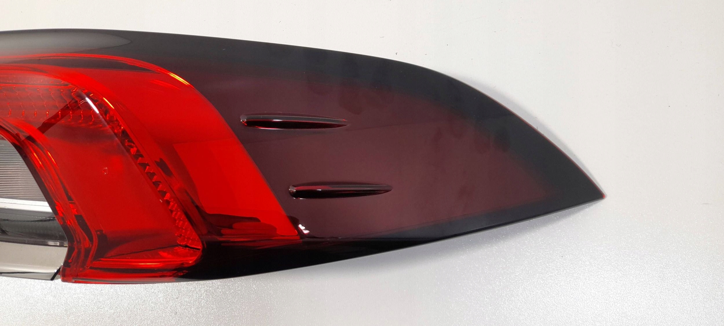 Toyota Corolla E21 sedan light rear right (R380)
