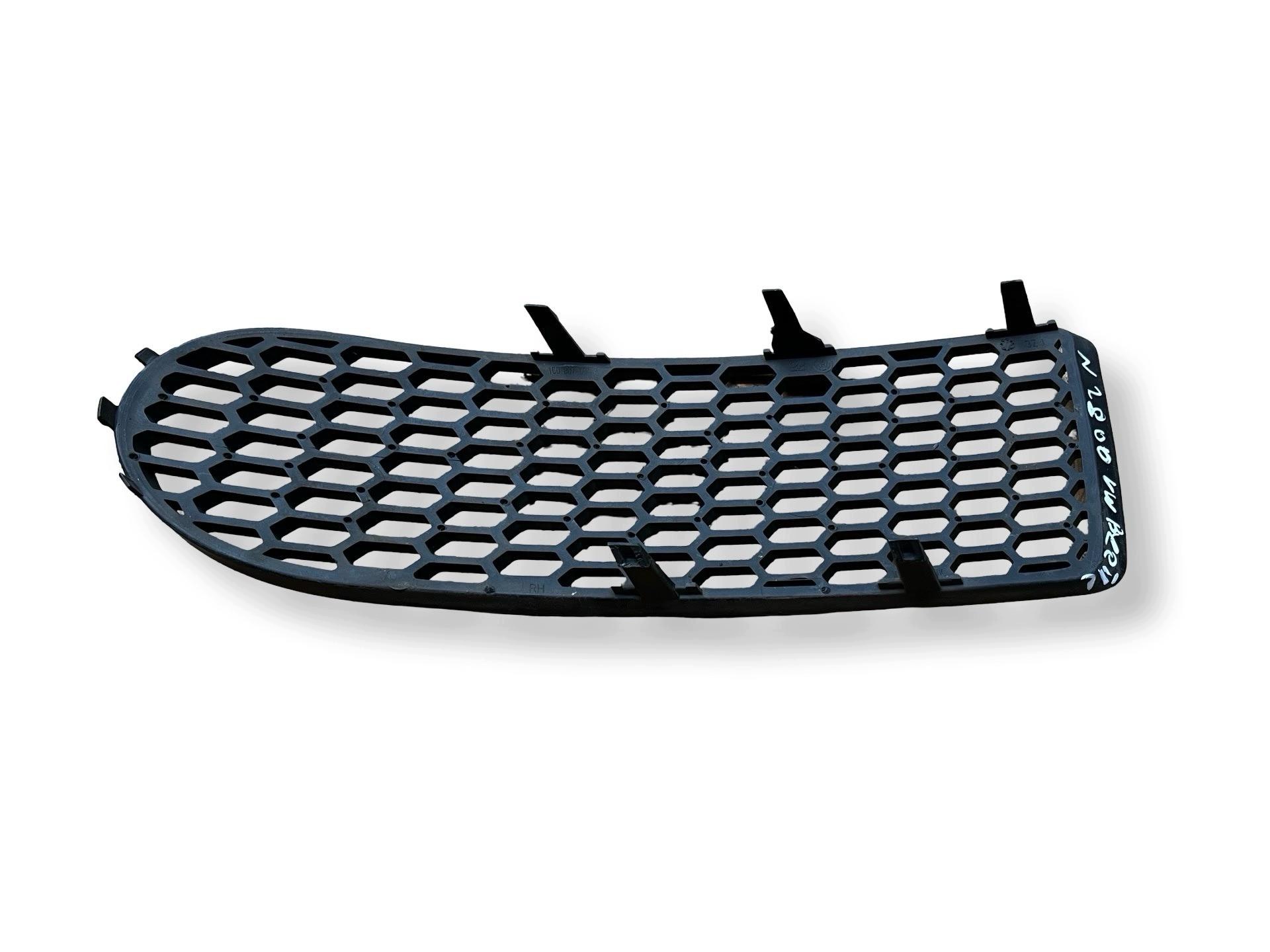 side grid of a bumper right side Volkswagen Beetle A4 facelift 2007