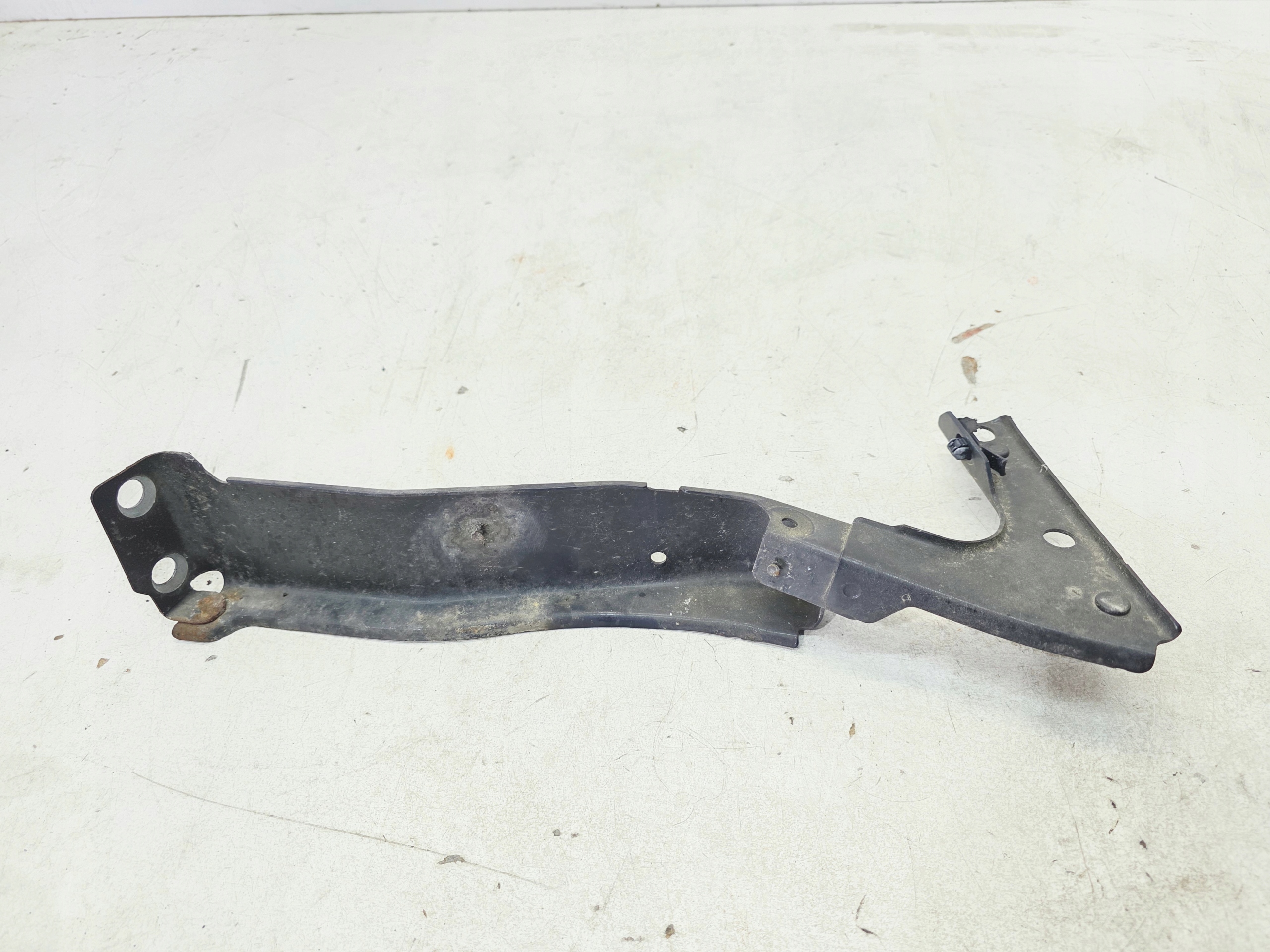 Console Support plaque Aile Droite Avant AUDI A5 8T 8T0821136A