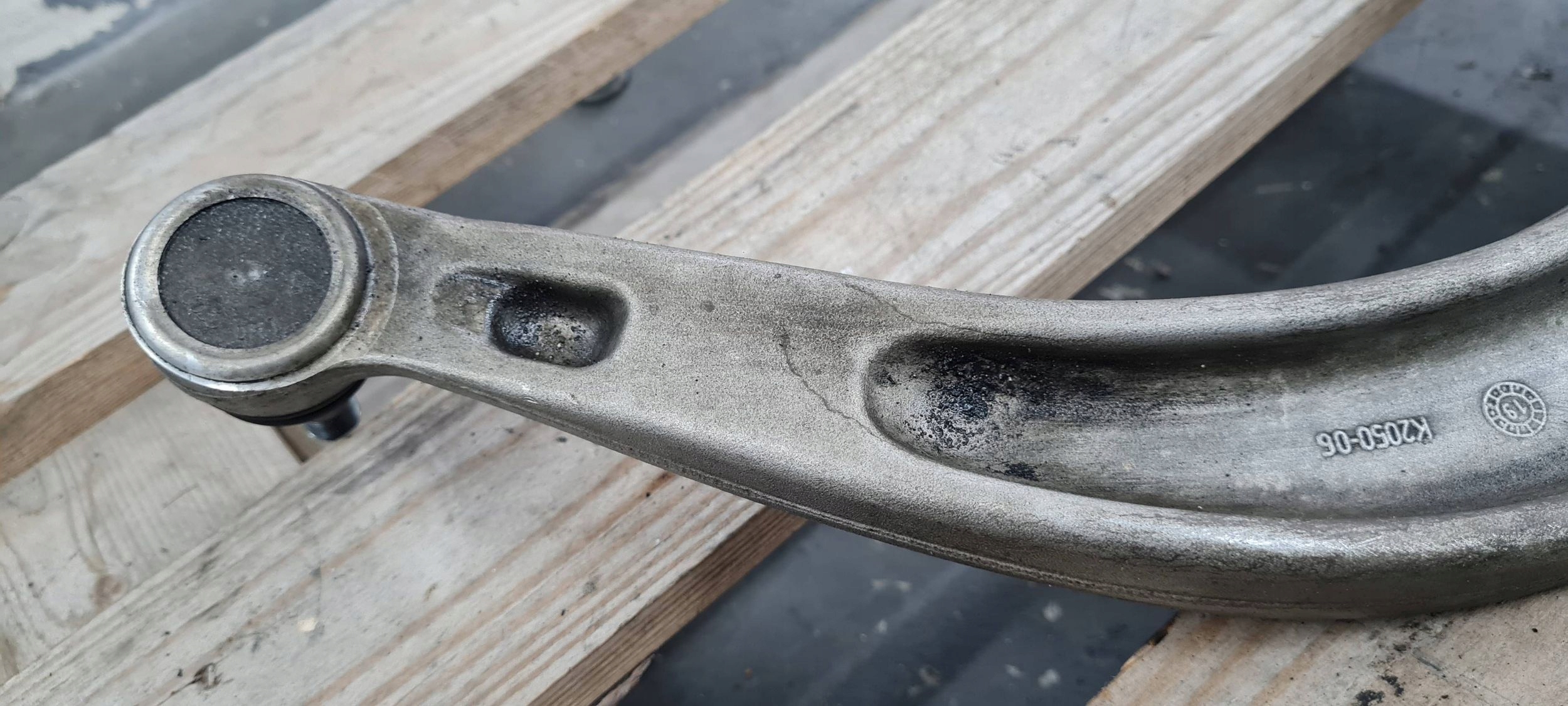 A5 8W S5 arm lower right front 8W0407696B A4 B9 8W S4