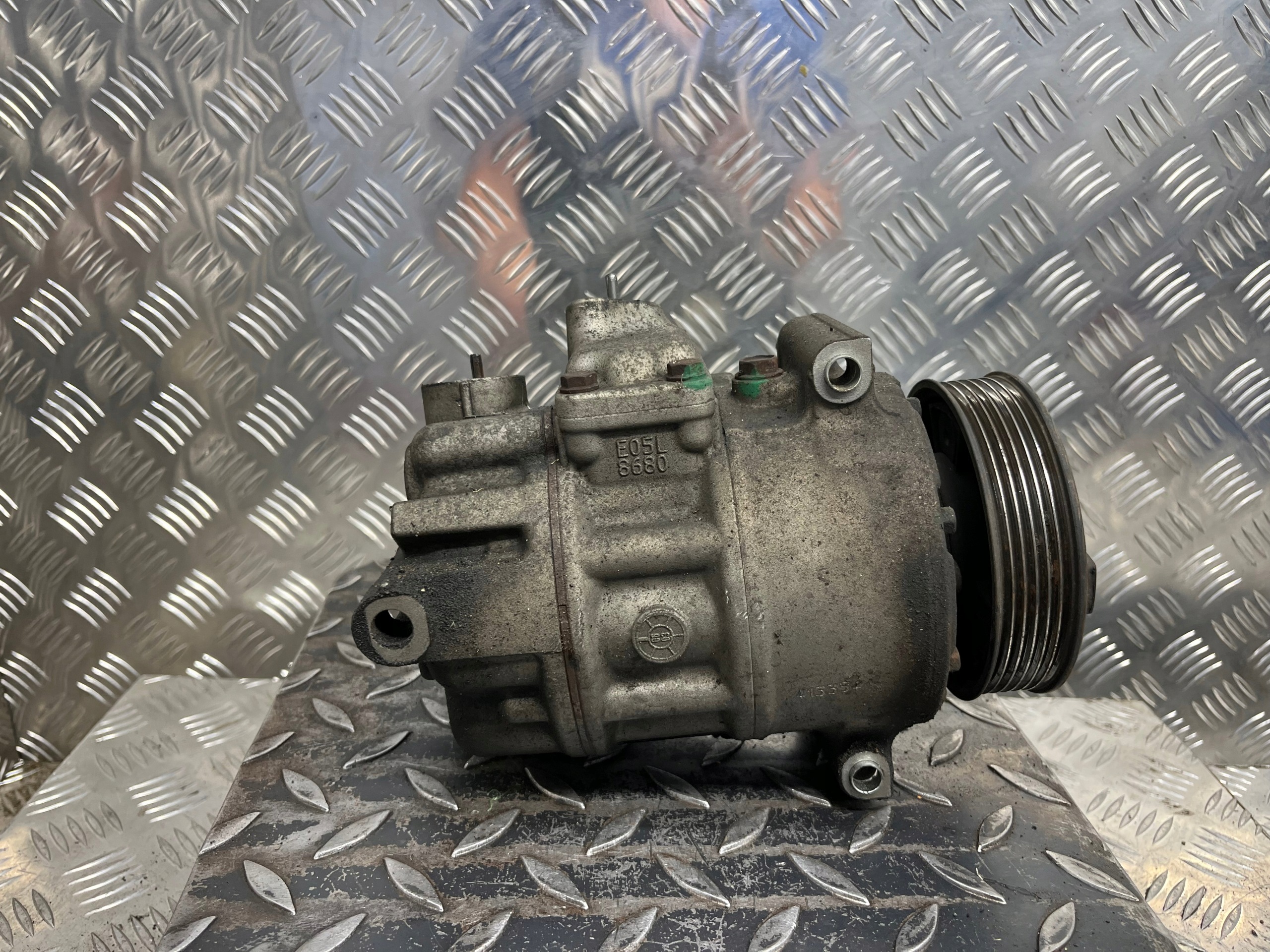 Klimakompressor klimaanlage VOLKSWAGEN GOLF 5 8680EBA