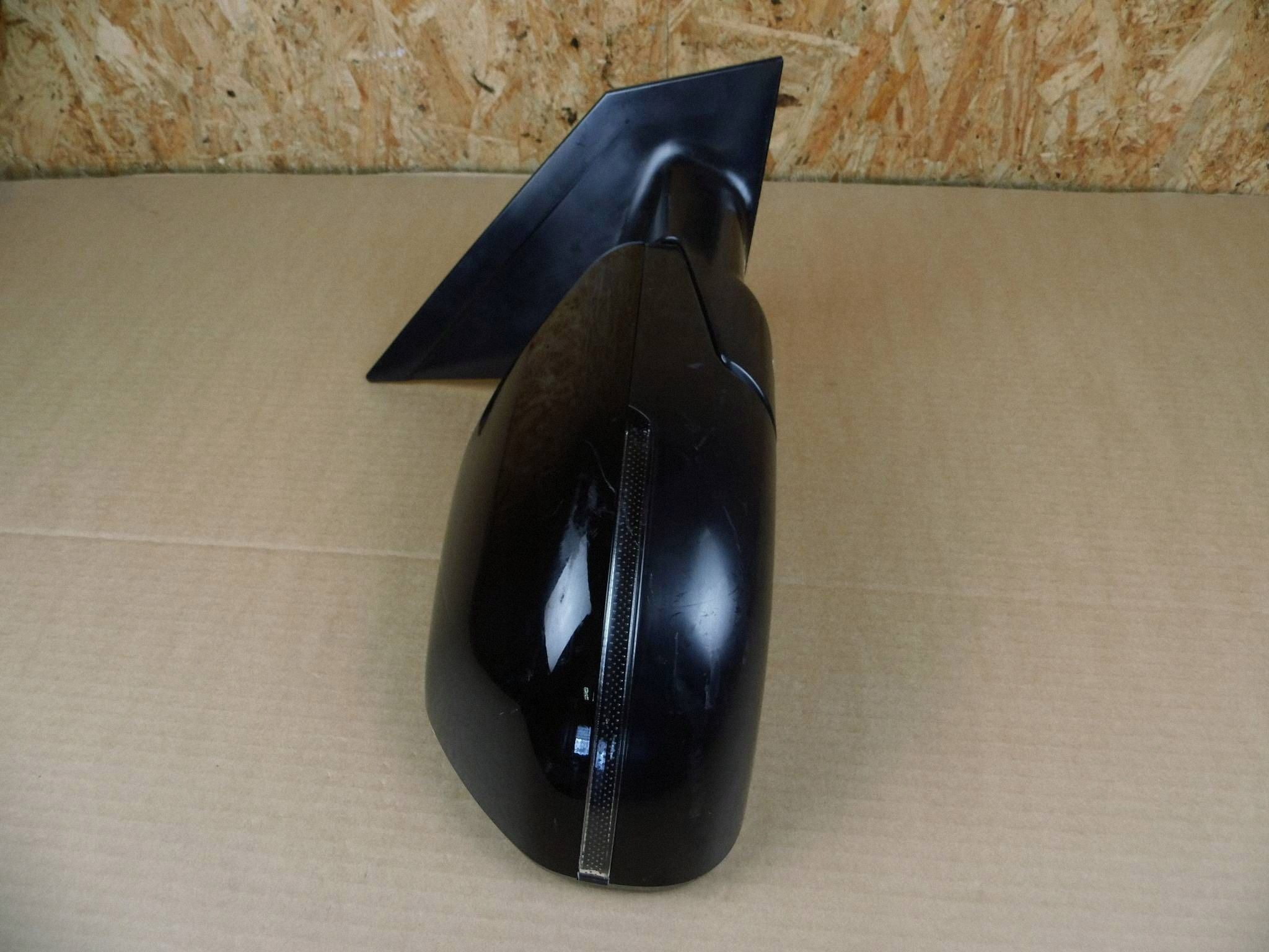 KIA EV2 mirror right 8 - of cables (vertical)