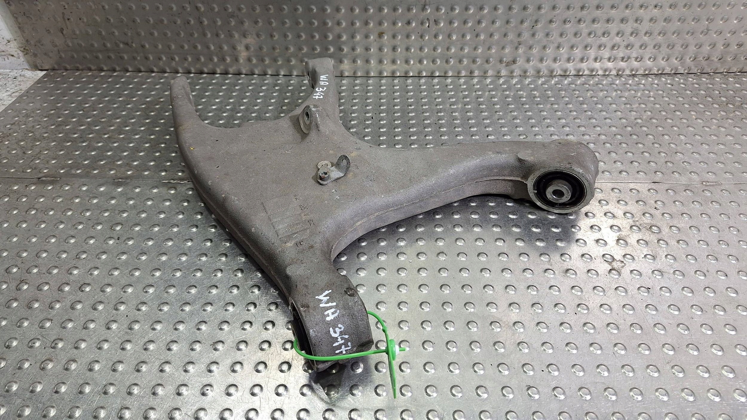 Querlenker Achsträgers links heck 8K0505311J AUDI A4 B8 A5 8T Original