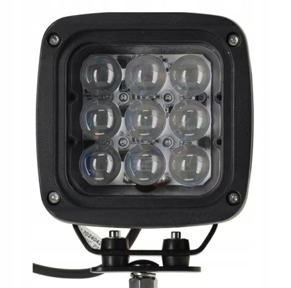 Čtvercová Pracovní Lampa LED9 45W 4050lm 12/24V Soustředěné Světlo