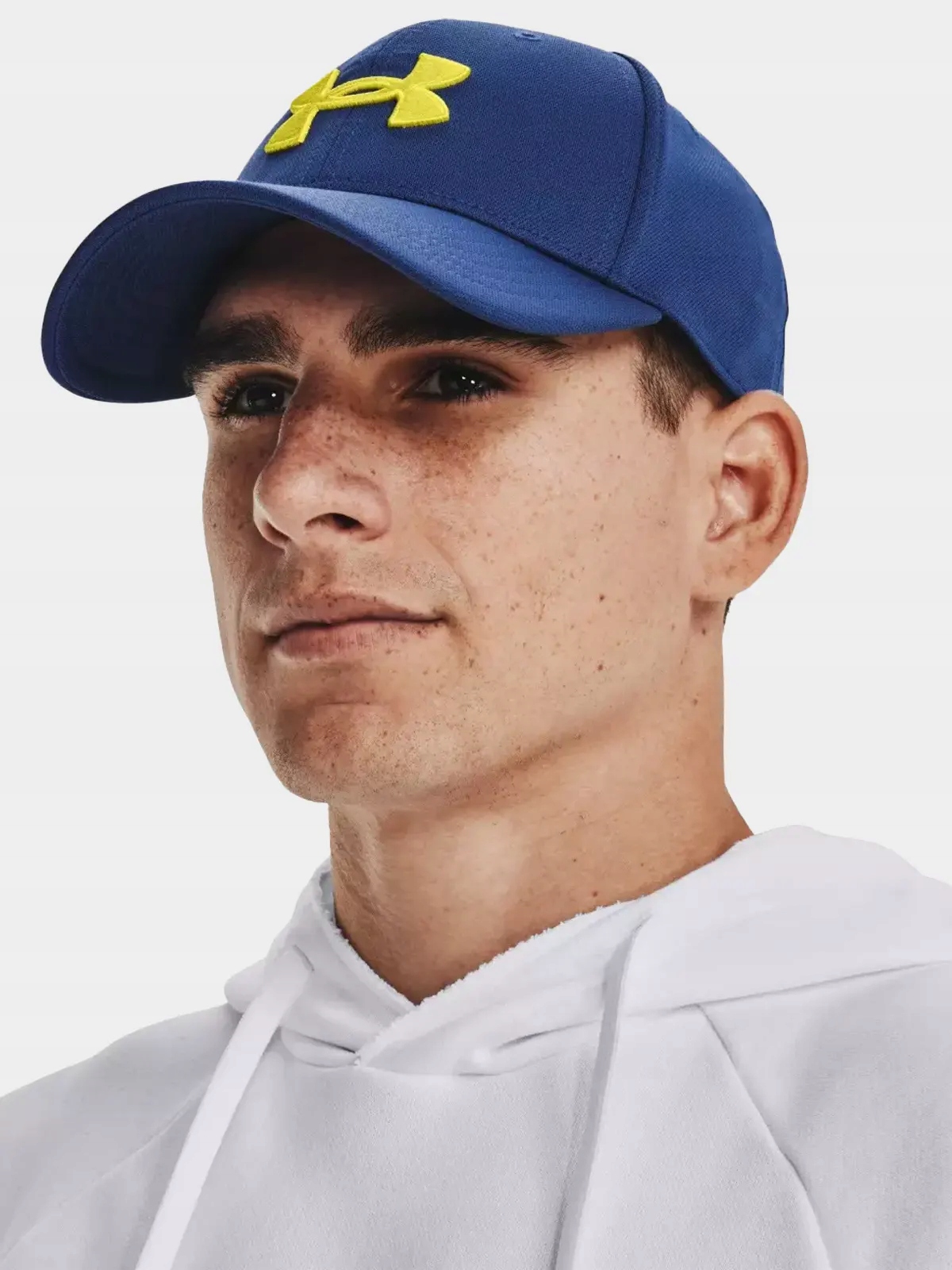 CZAPKA Z DASZKIEM UNDER ARMOUR BEJSBOLÓWKA SPORTOWA 1376700-471 Cechy dodatkowe brak