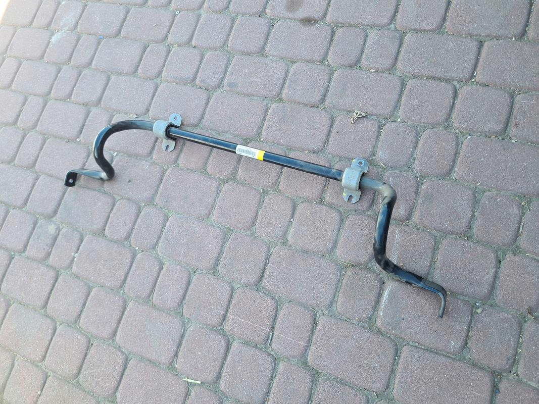 546117469R - Стабилизатор двигателя Renault Captur II