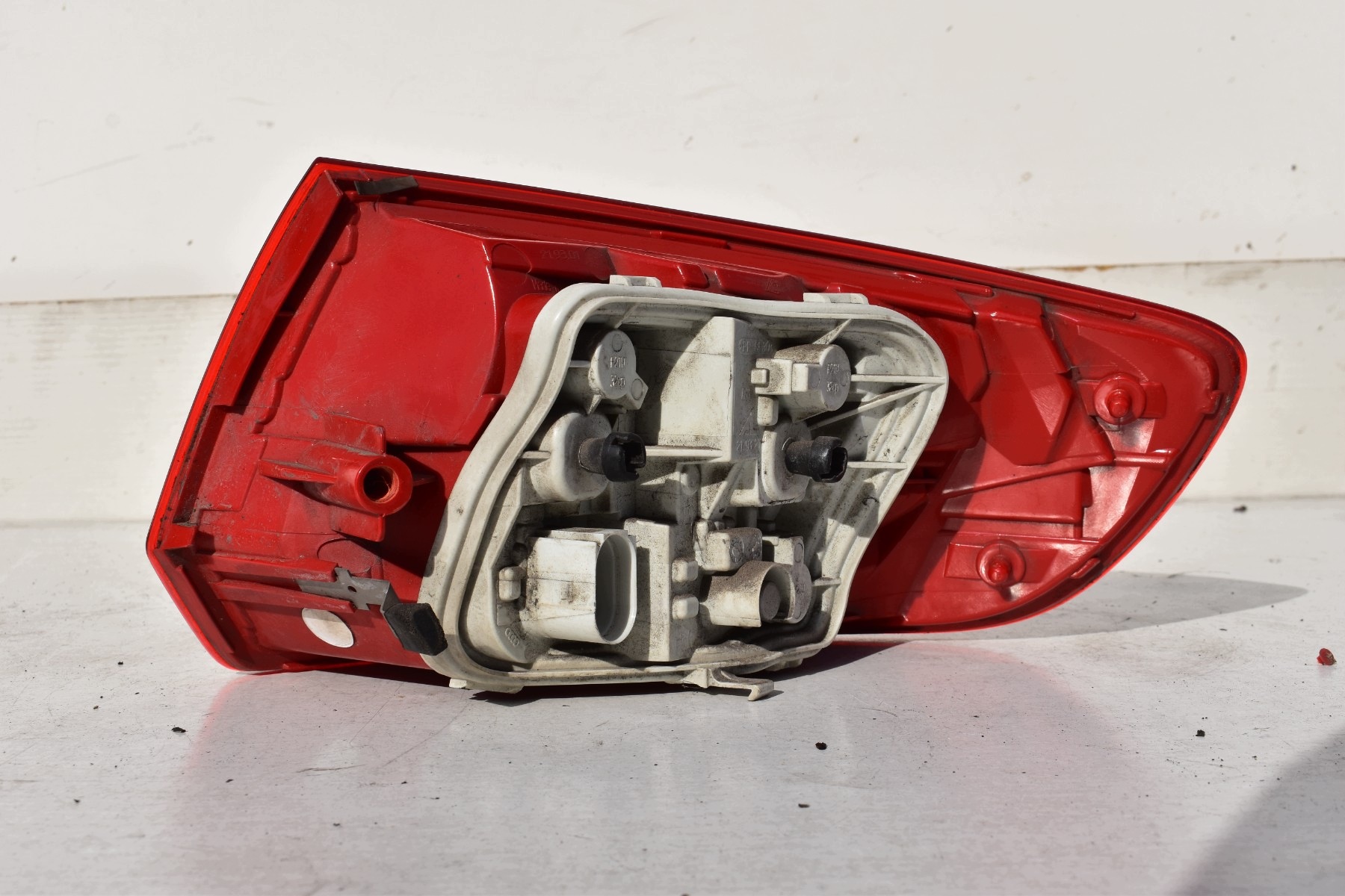 light left rear part AUDI A3 8P SPORTBACK 5D LIFT 2008-2012R 8P4945095E EU