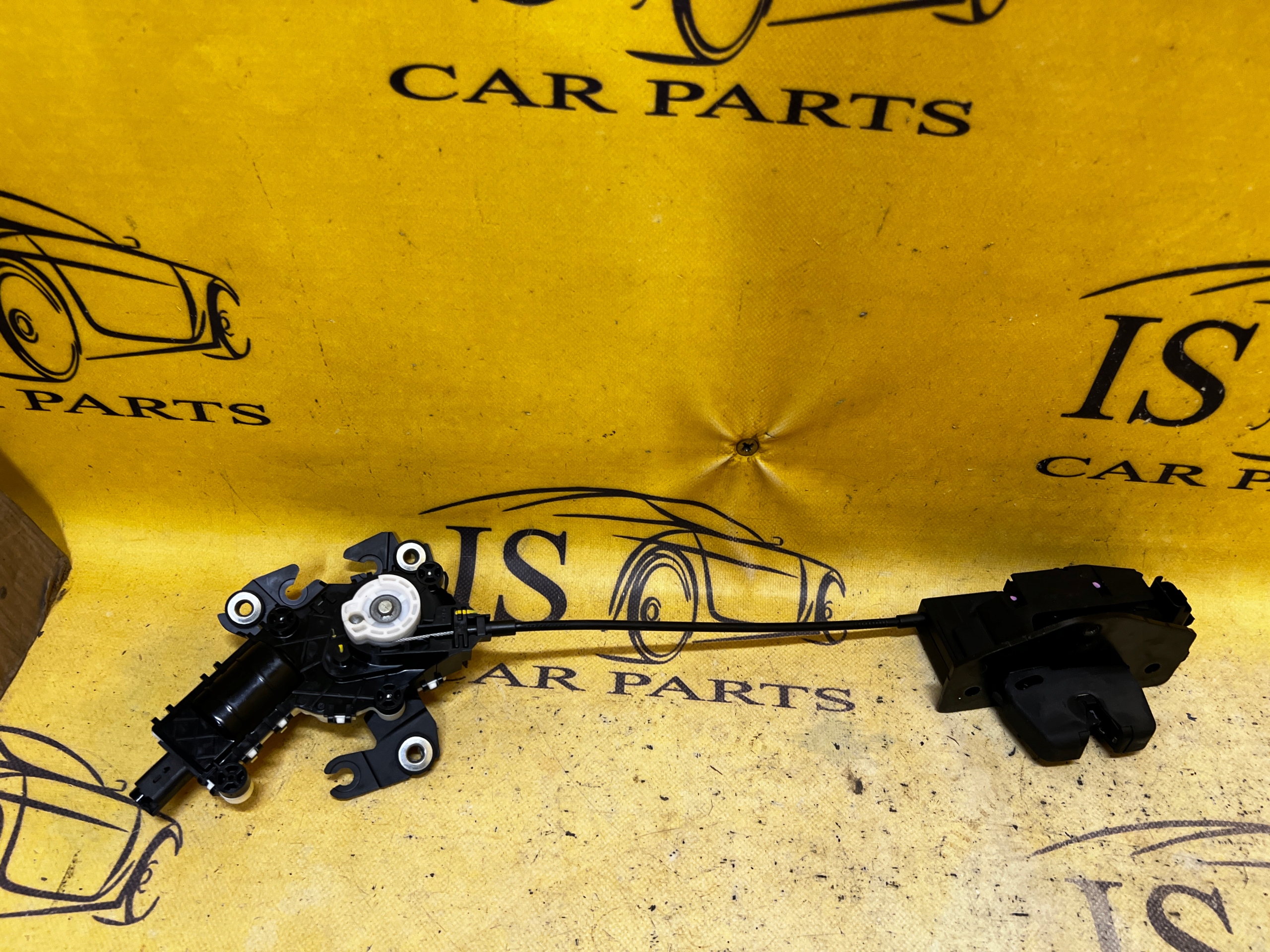 SILNICZEK DOCIĄG ZAMEK KLAPY TYŁ ELEKTRYCZNEJ PEUGEOT 3008 II