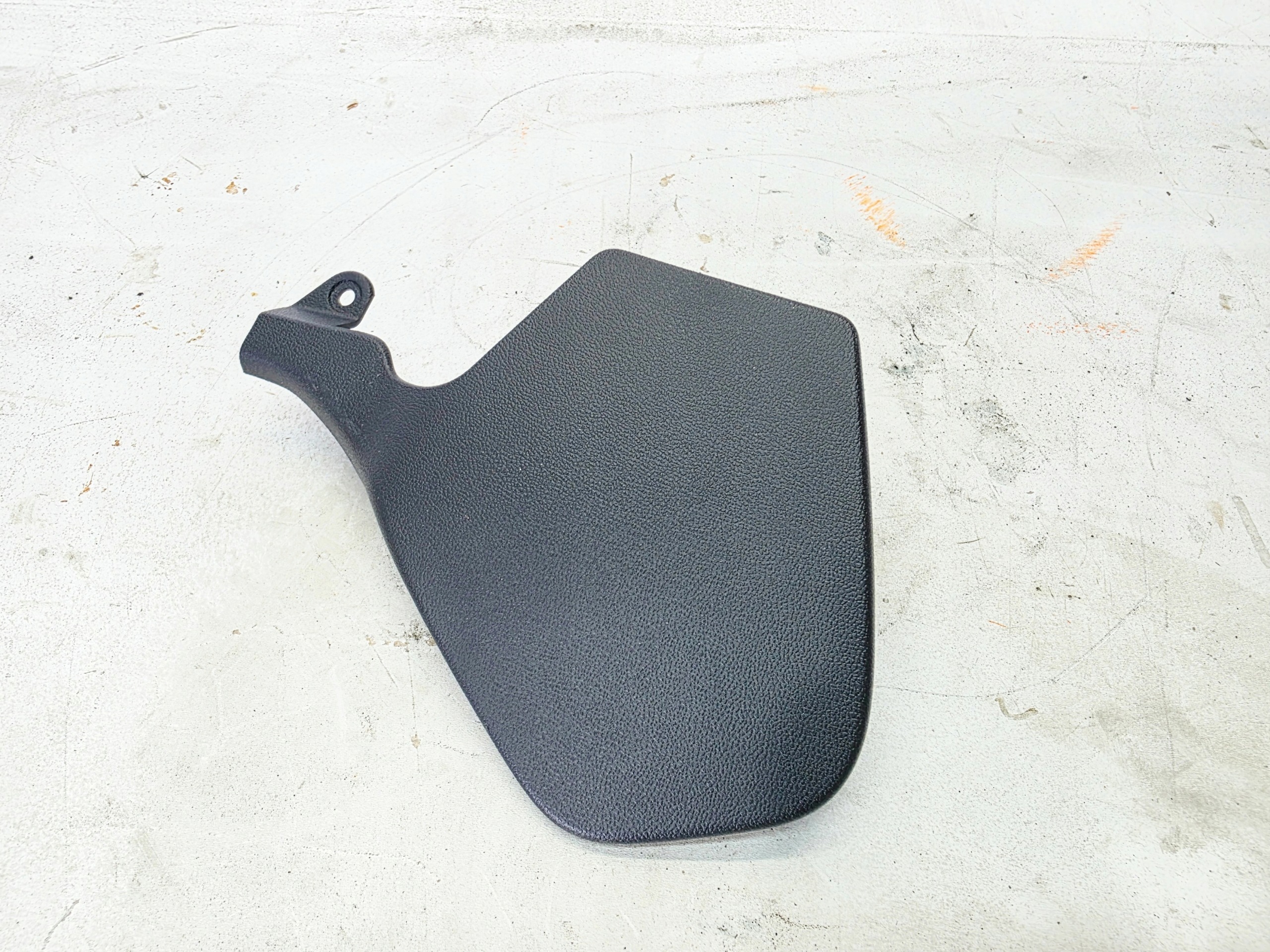 fedél fedél bentik üllés LEWEGO AUDI A6 C8 4K0881327