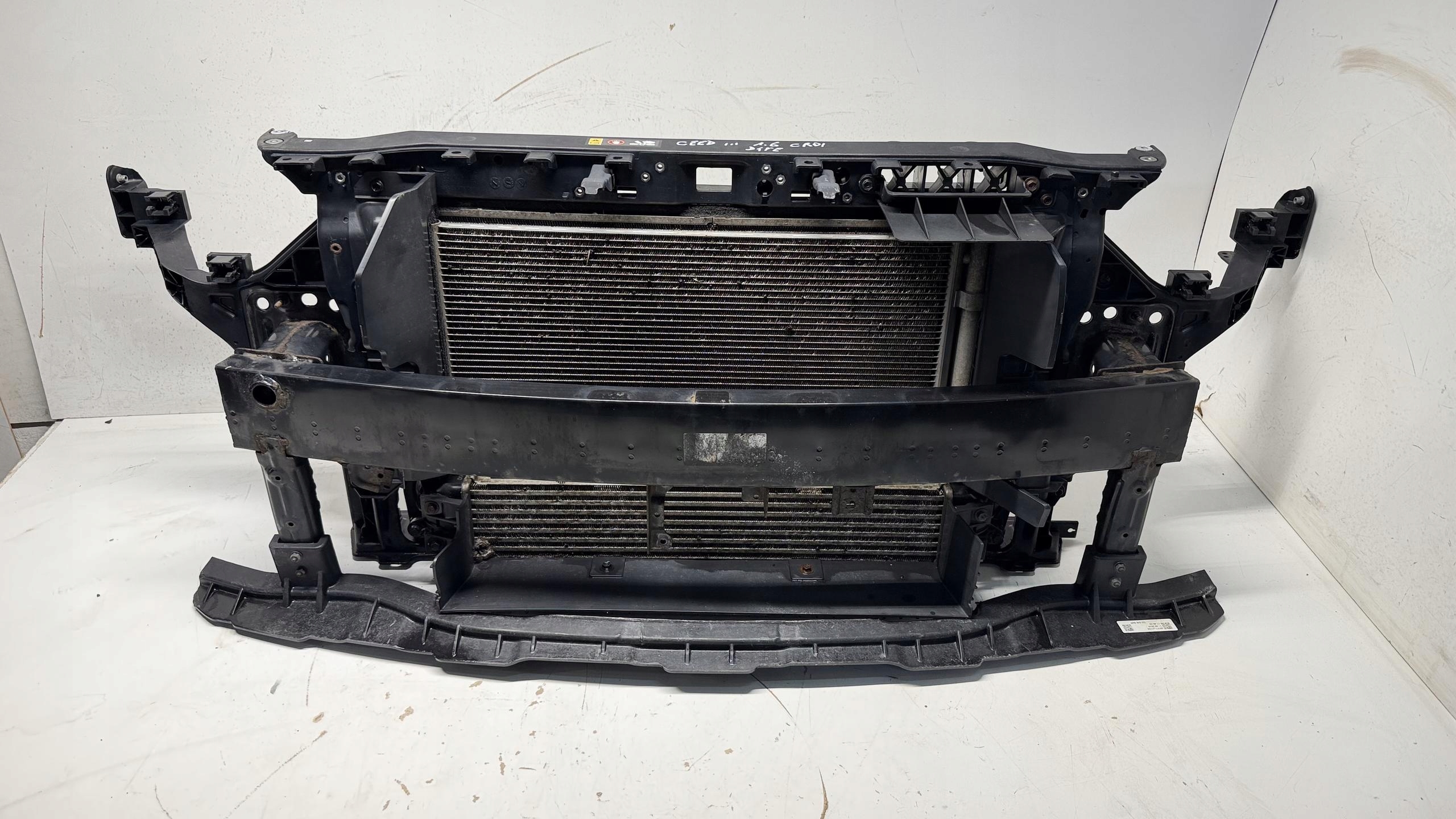support panel for radiators radiator siders KIA CEED III 1.6 CRDI D4FE 64101-J7000 2017