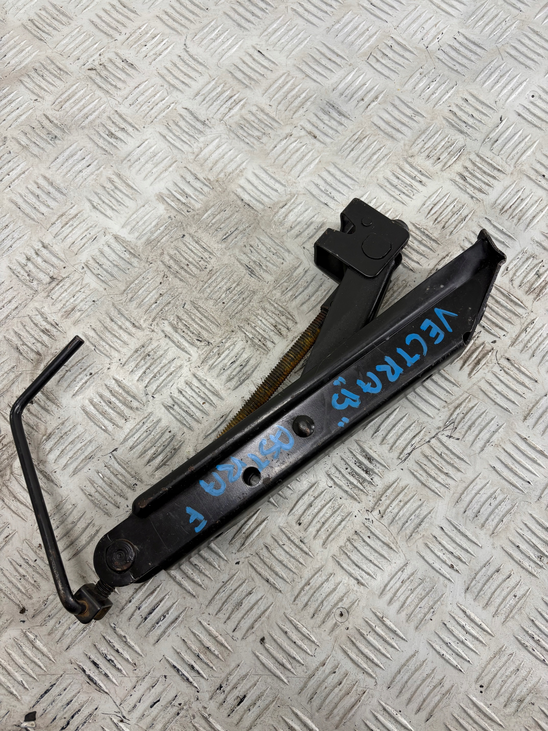 LEWAREK PODNOŚNIK SAMOCHODOWY OPEL ASTRA F VECTRA B