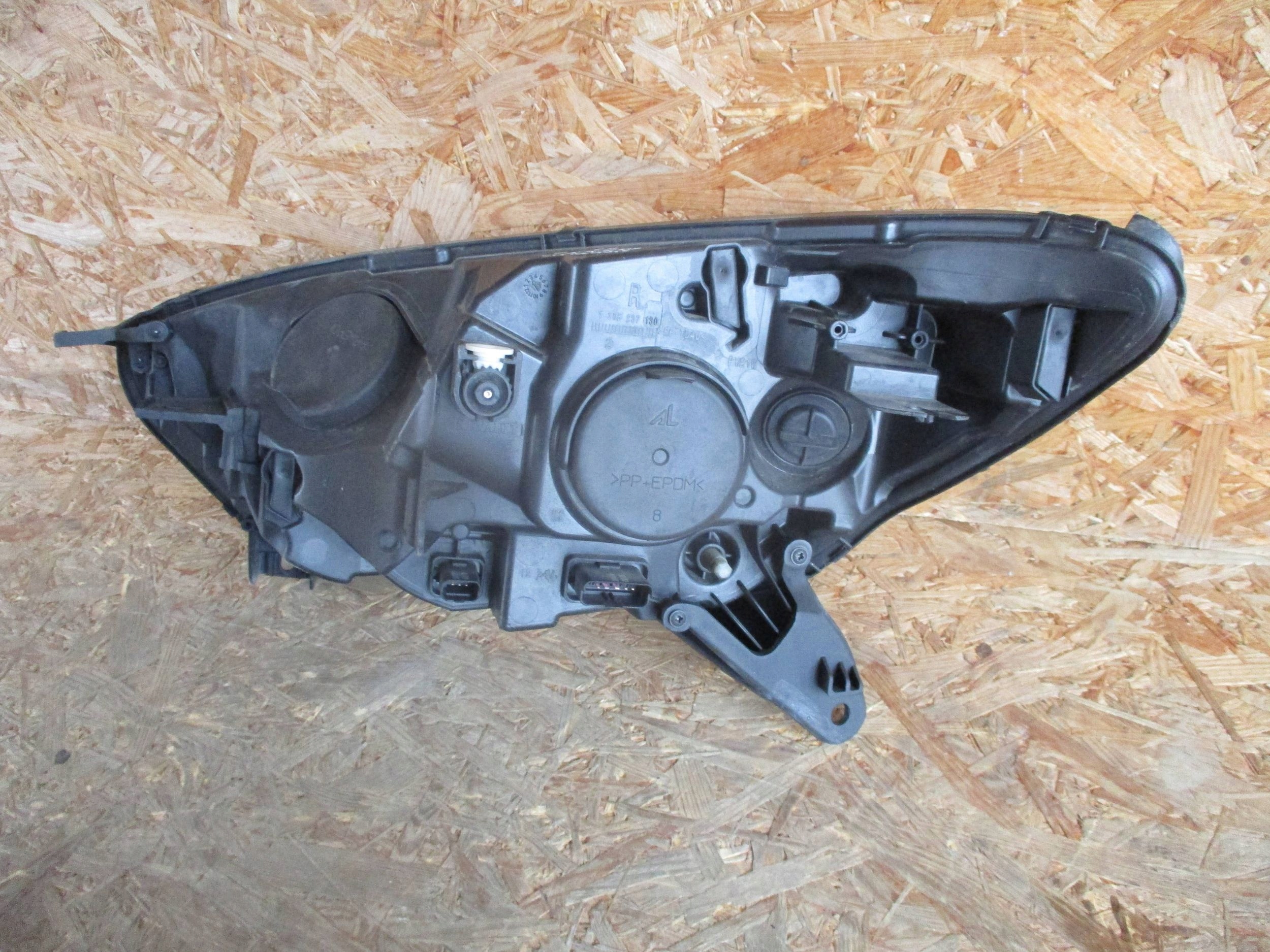 light front front right RENAULT CAPTUR and