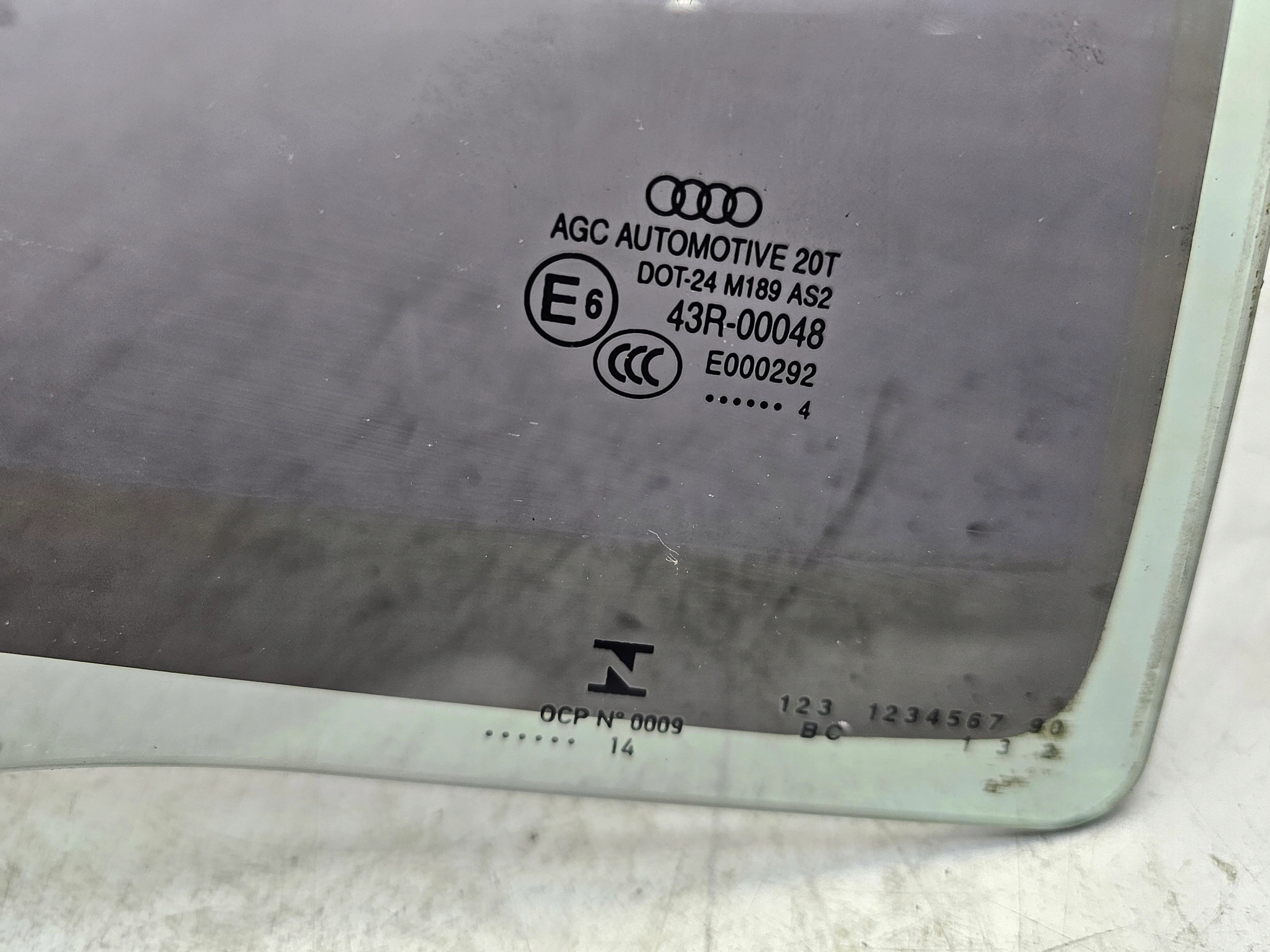 window door right rear part AUDI Q3 8U 2014R original