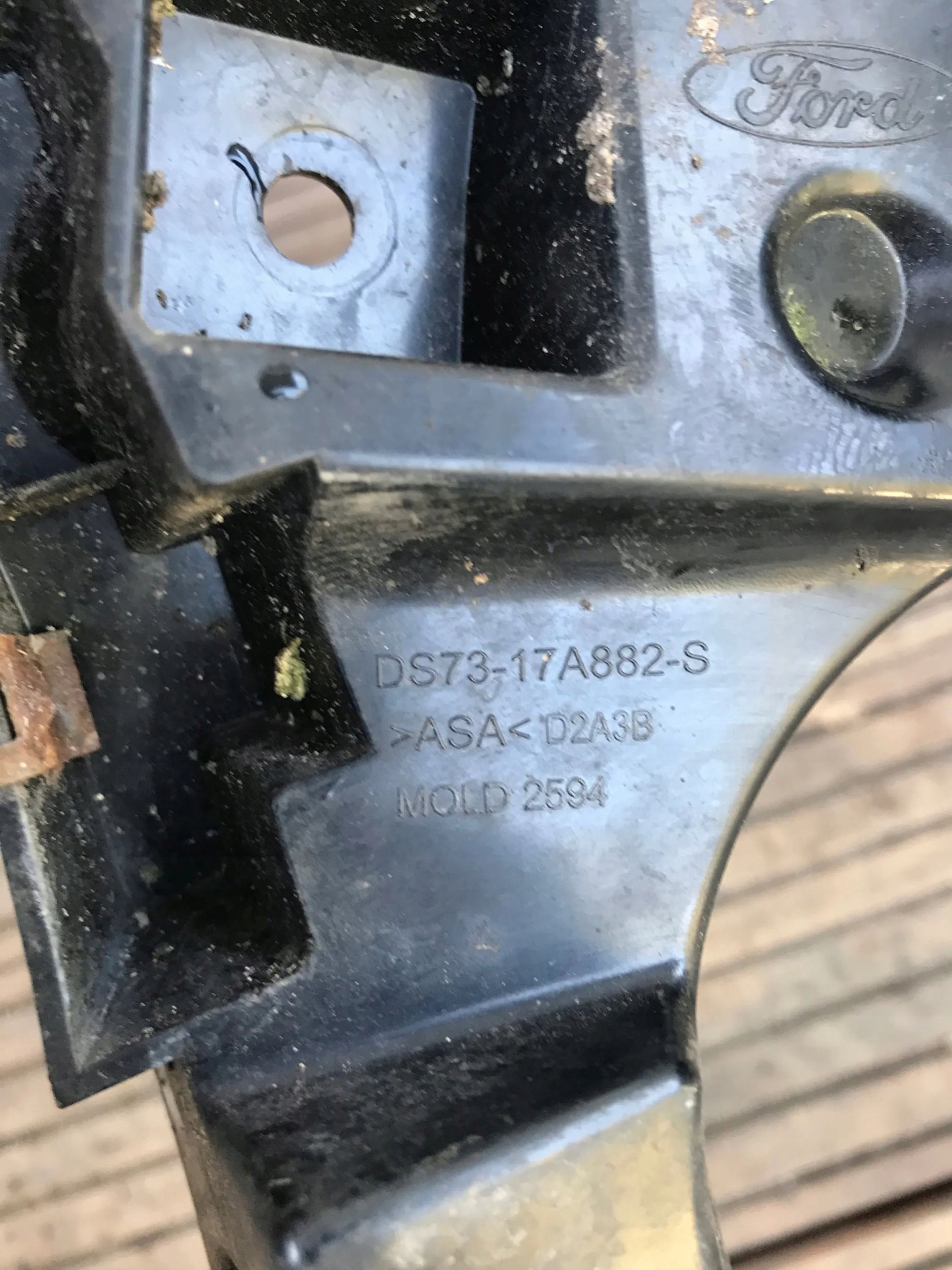 bumper bracket left rear part FORD MONDEO MK5 KOMBI DS73-17A882-S