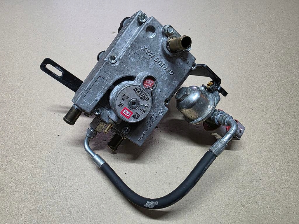 PAROWNIK REDUKTOR BRC GENIUS MAX (24)